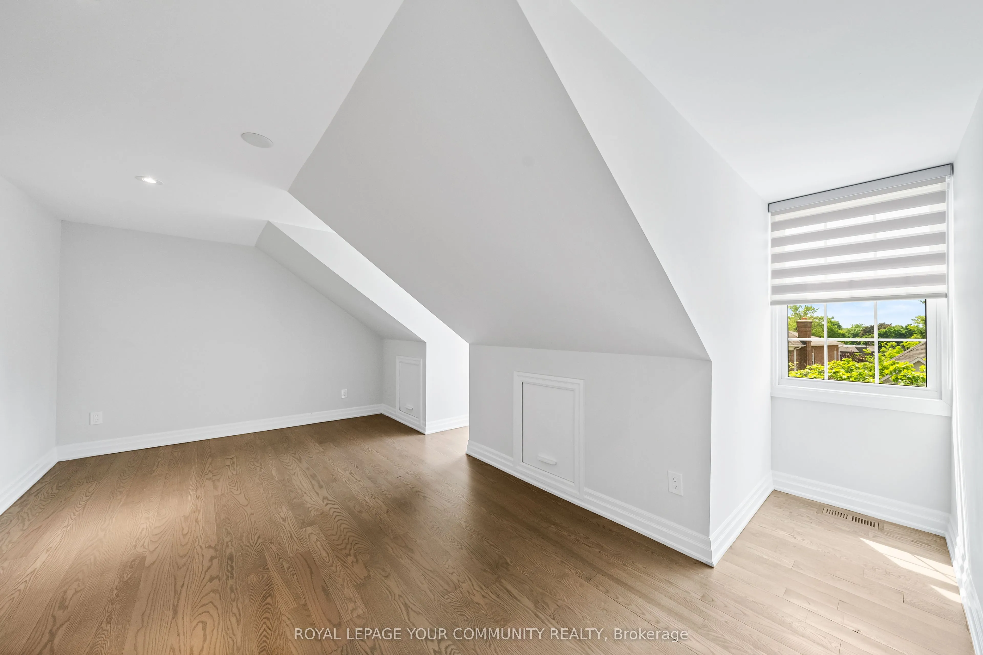 42 Oatlands Crescent