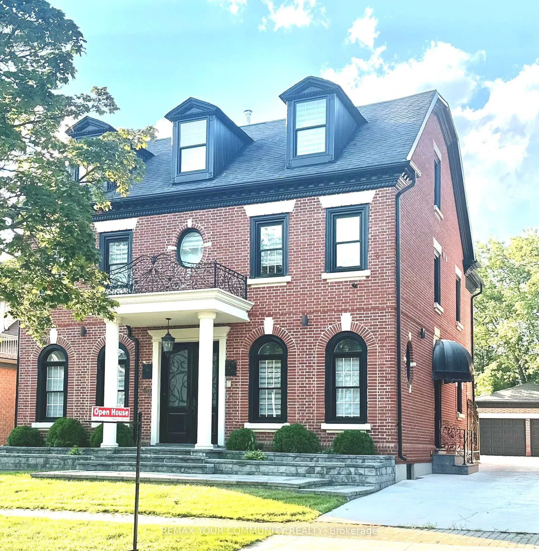 42 Oatlands Crescent