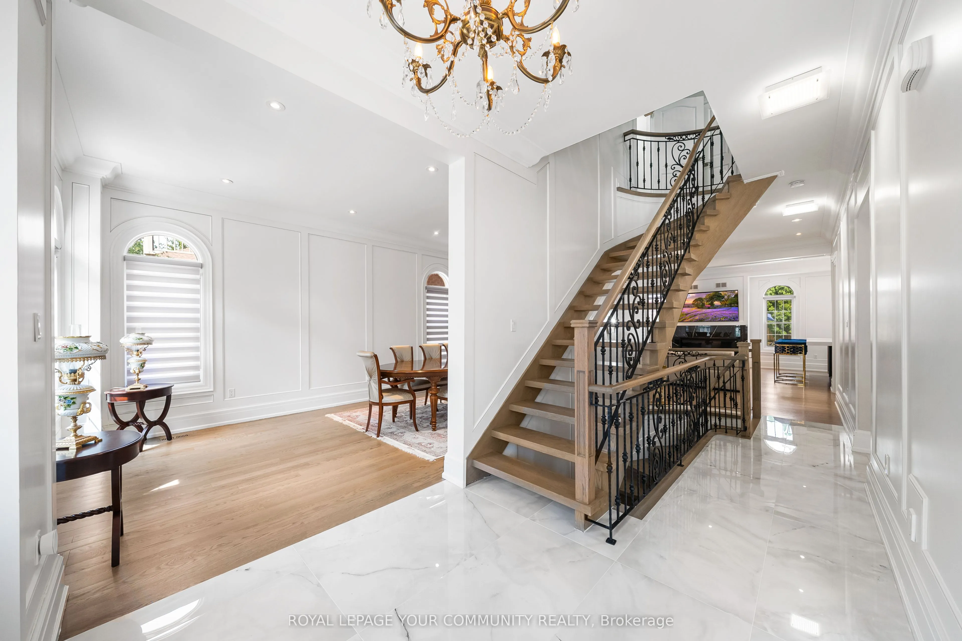 42 Oatlands Crescent