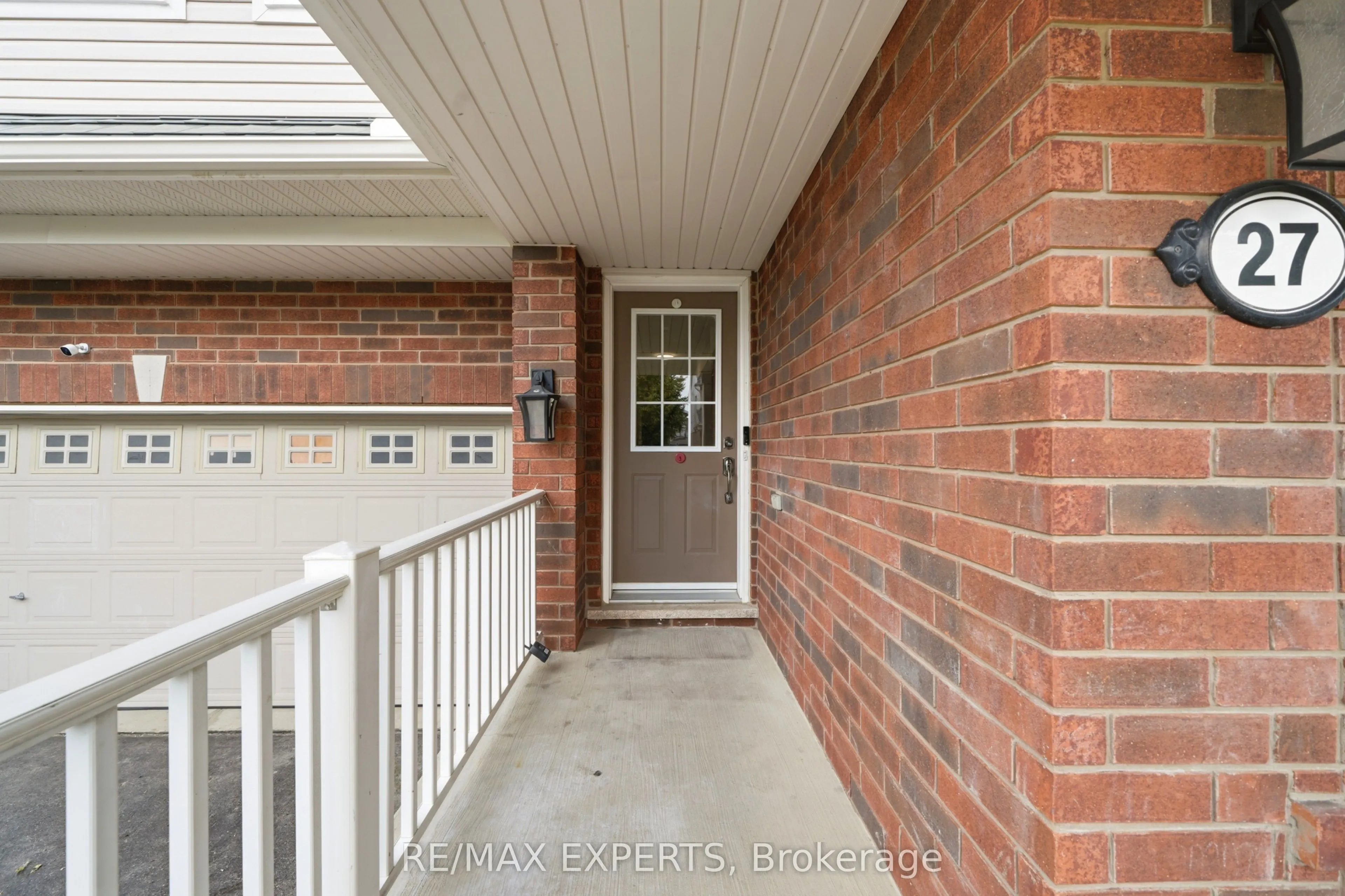 27 Kidd Crescent