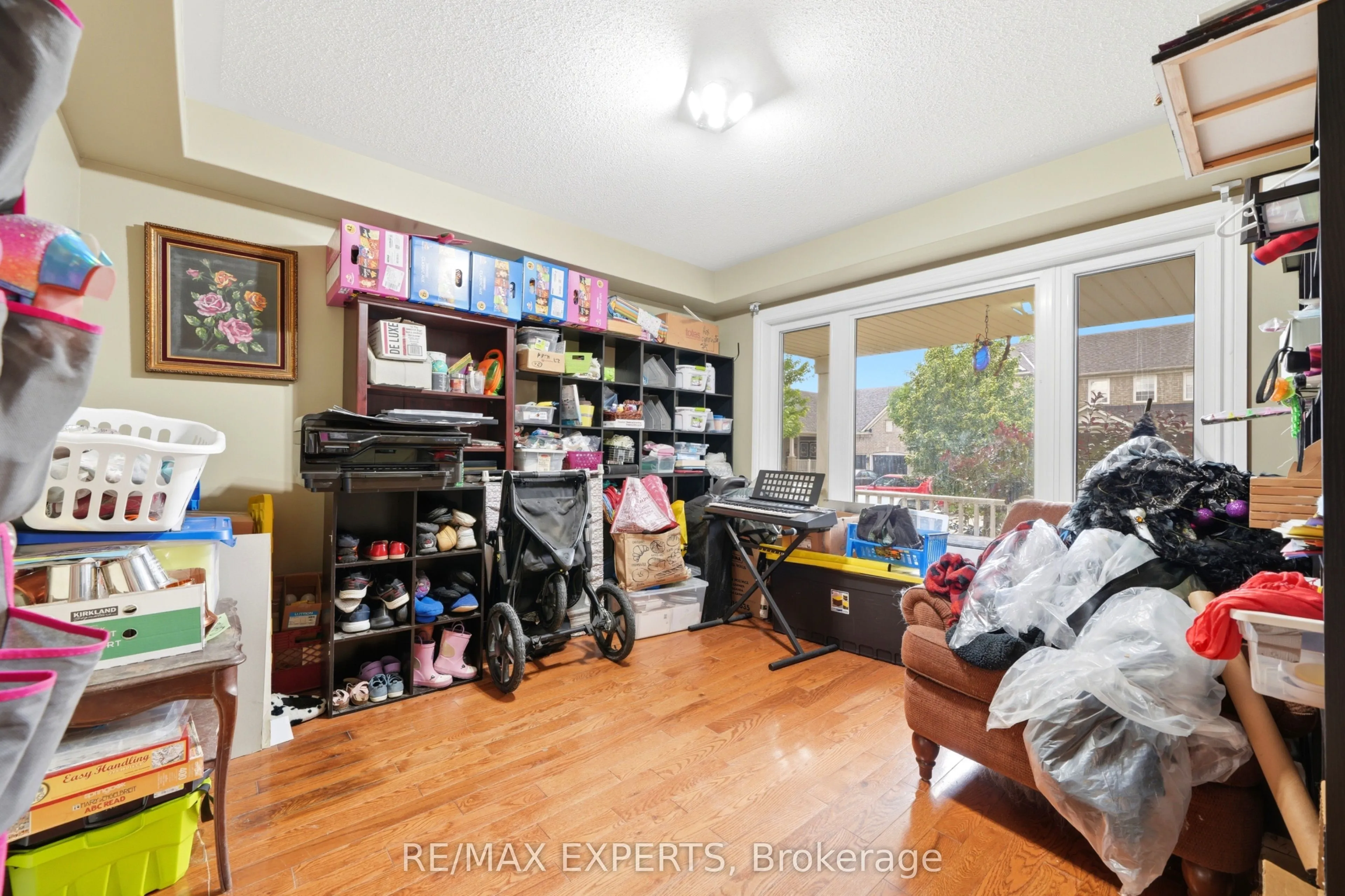 27 Kidd Crescent
