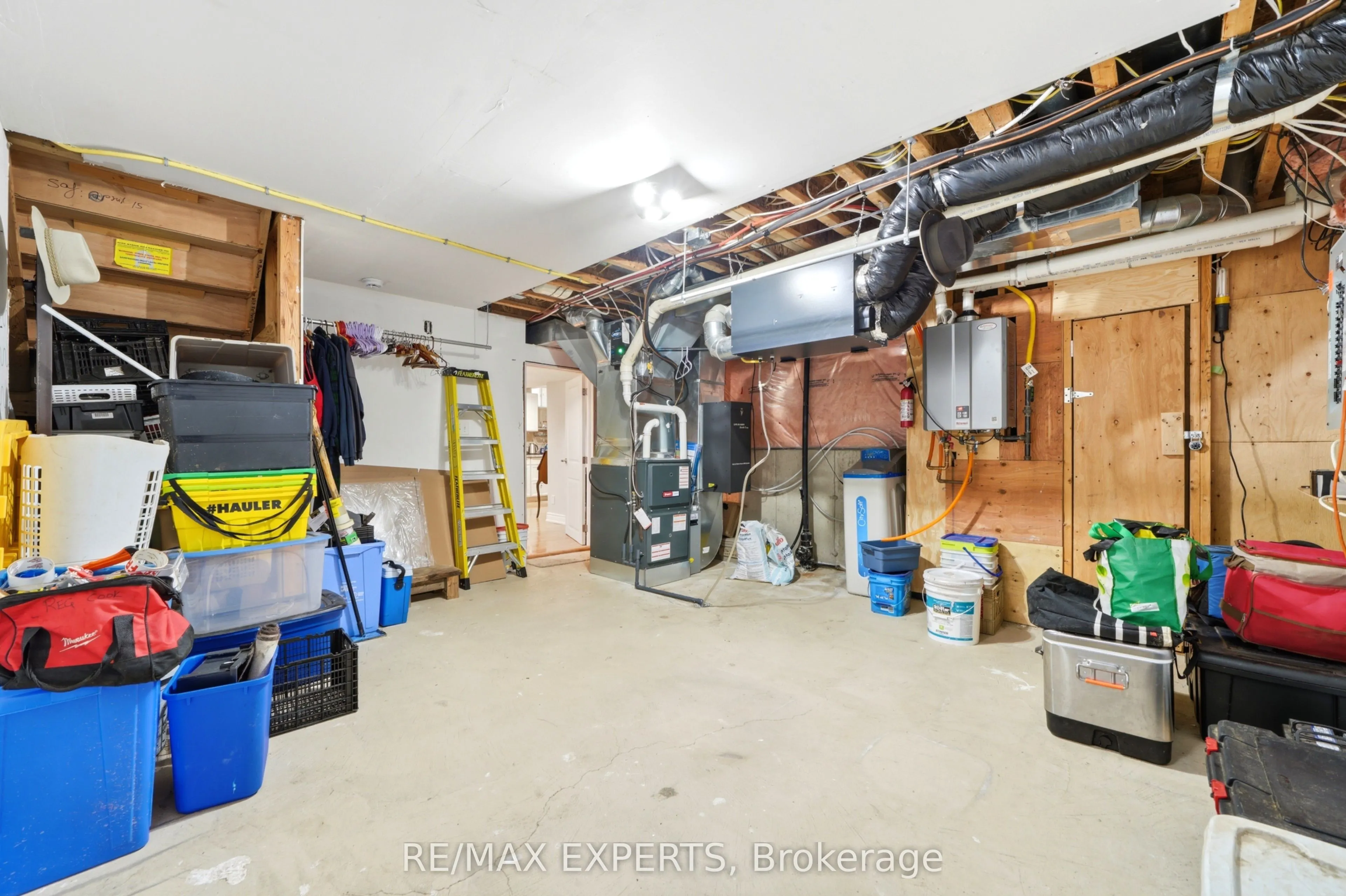 27 Kidd Crescent