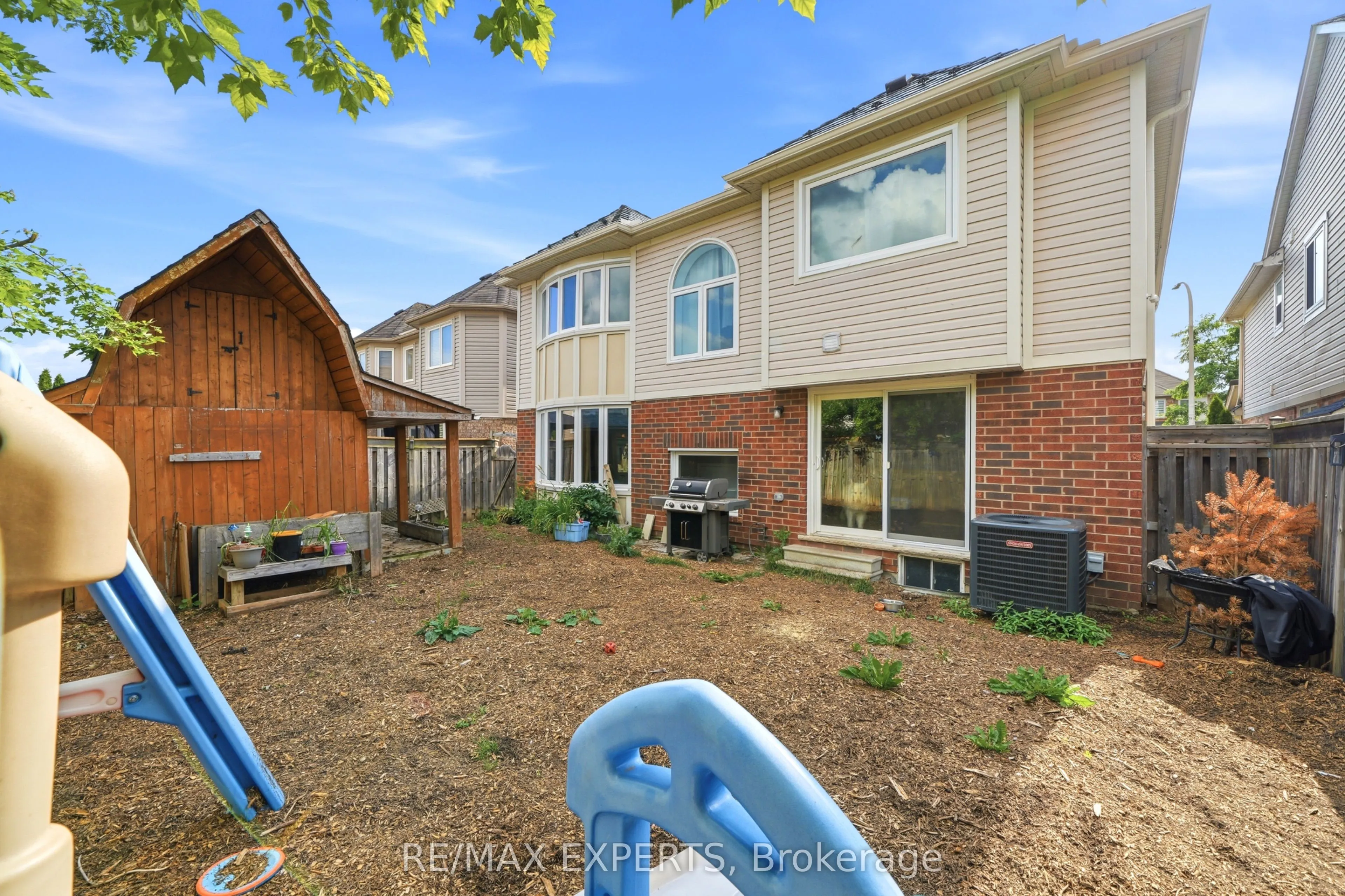 27 Kidd Crescent
