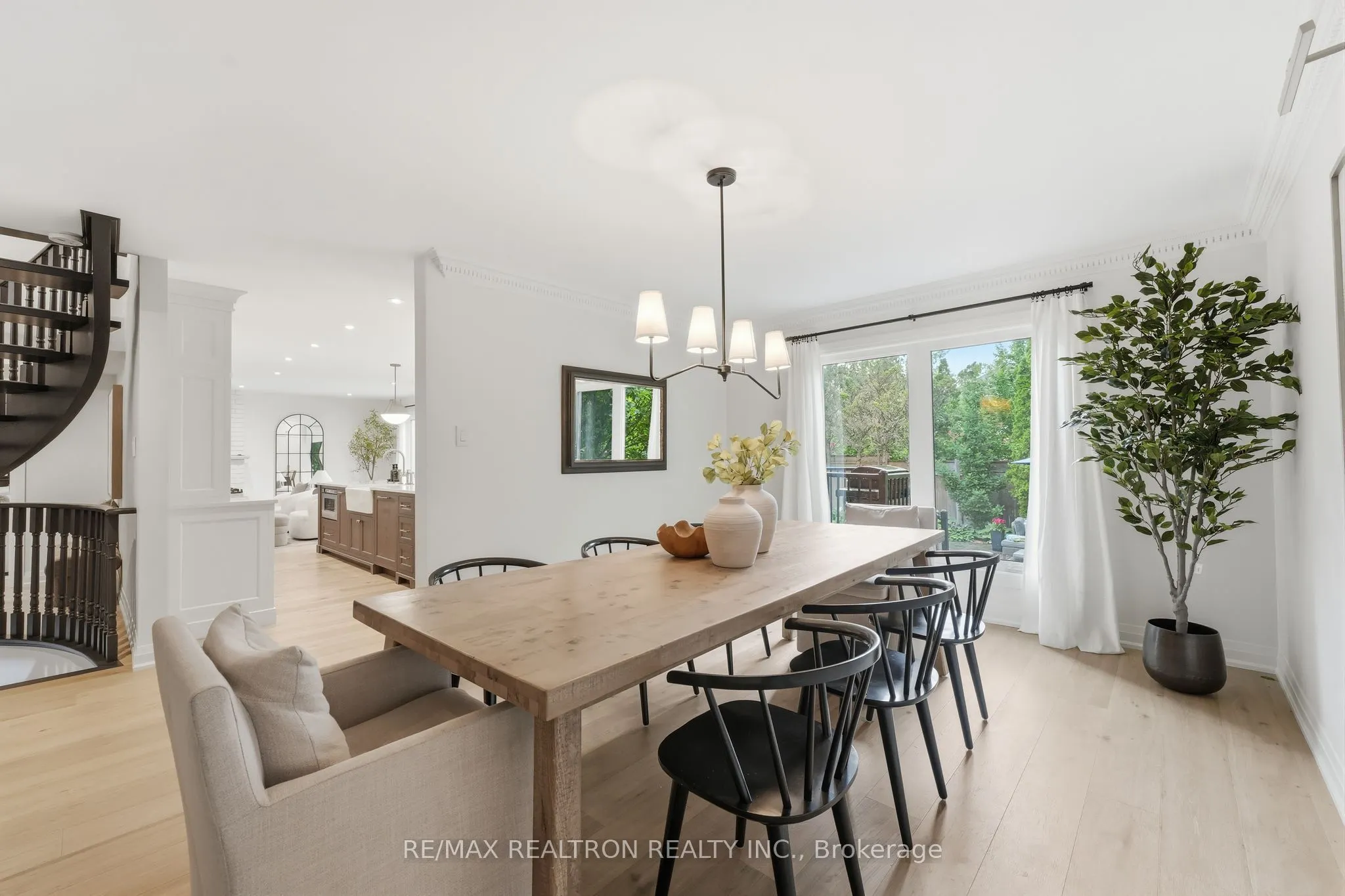 653 Exceller Circle