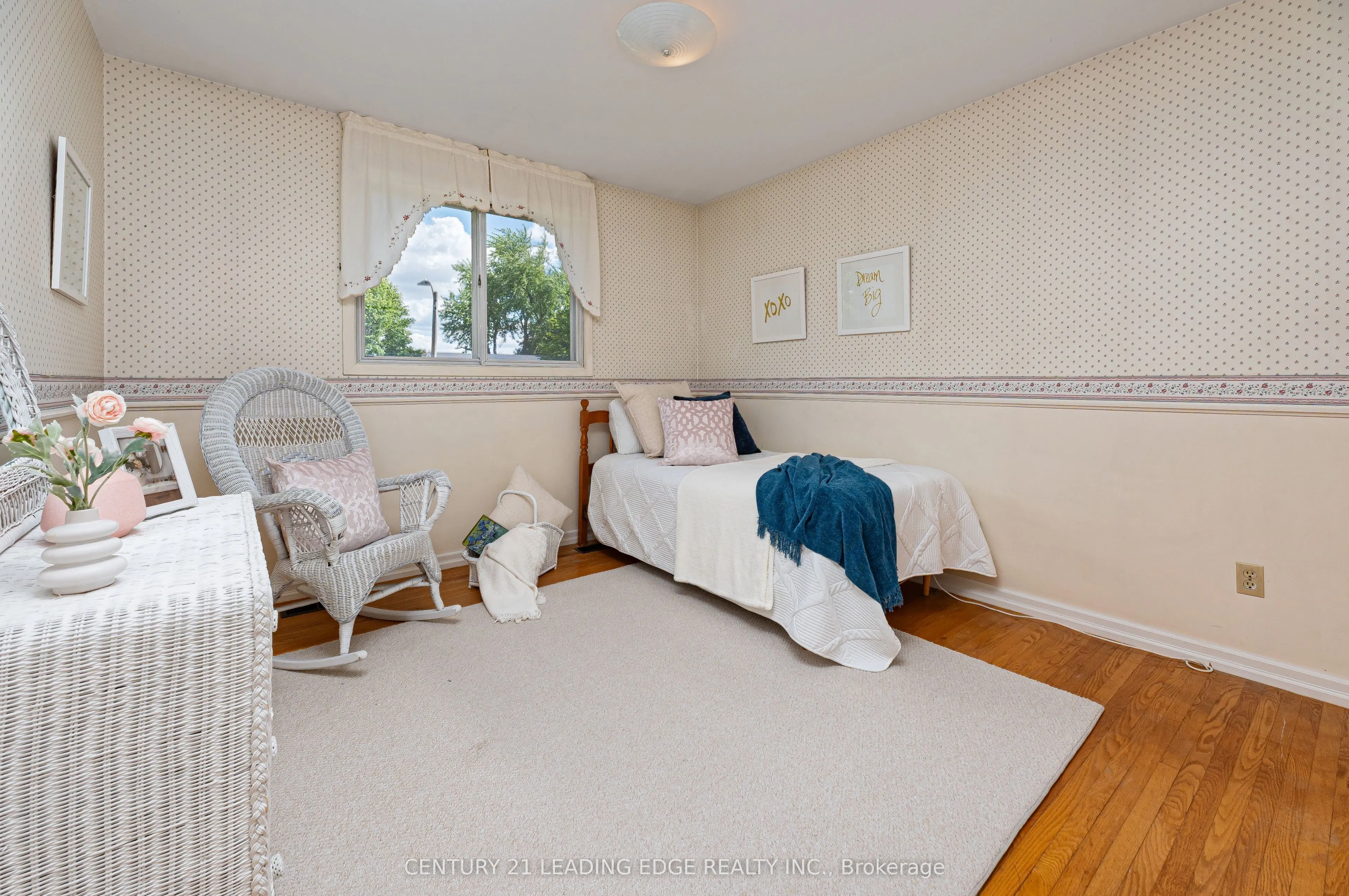 94 Southdale Drive