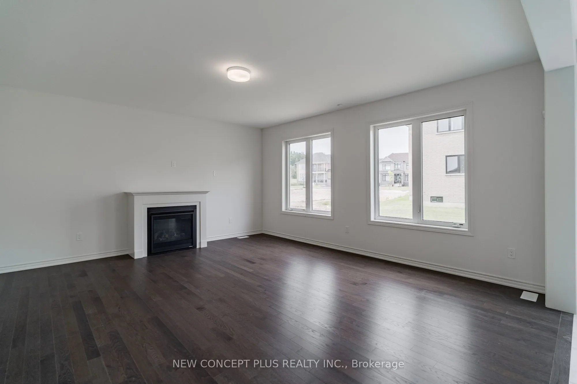 22 Twinleaf Crescent E