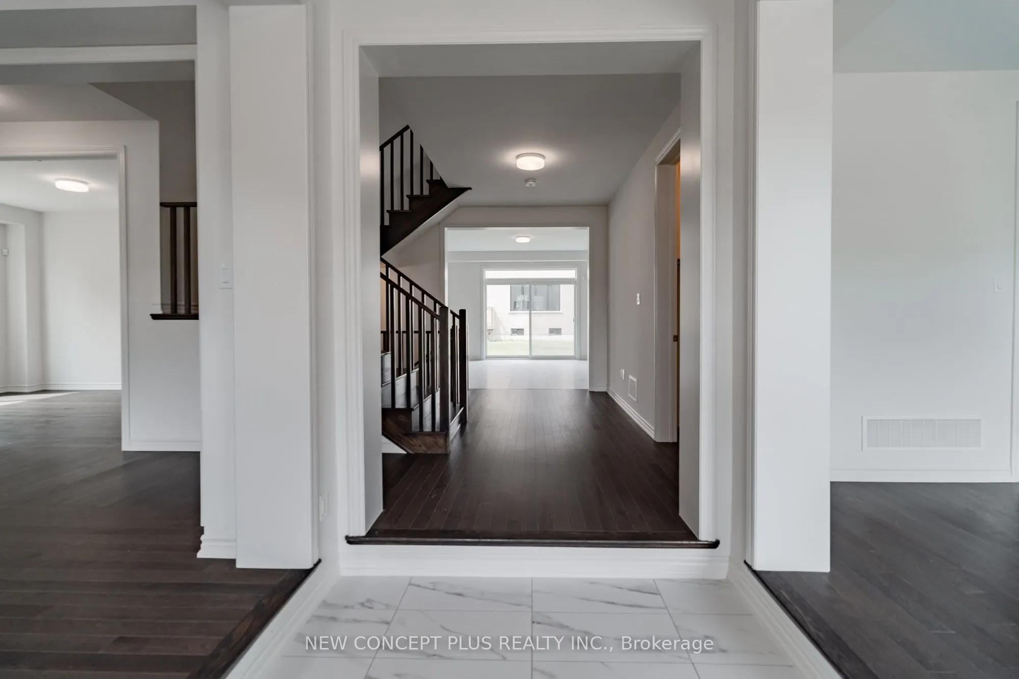 22 Twinleaf Crescent E