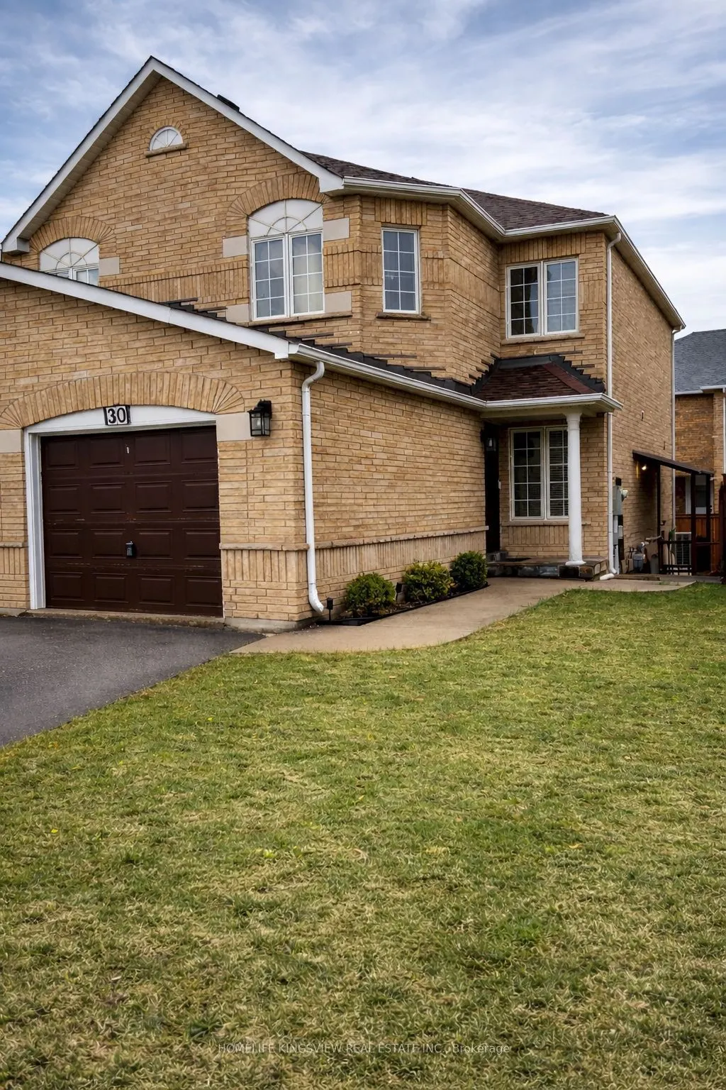 30 Condotti Drive