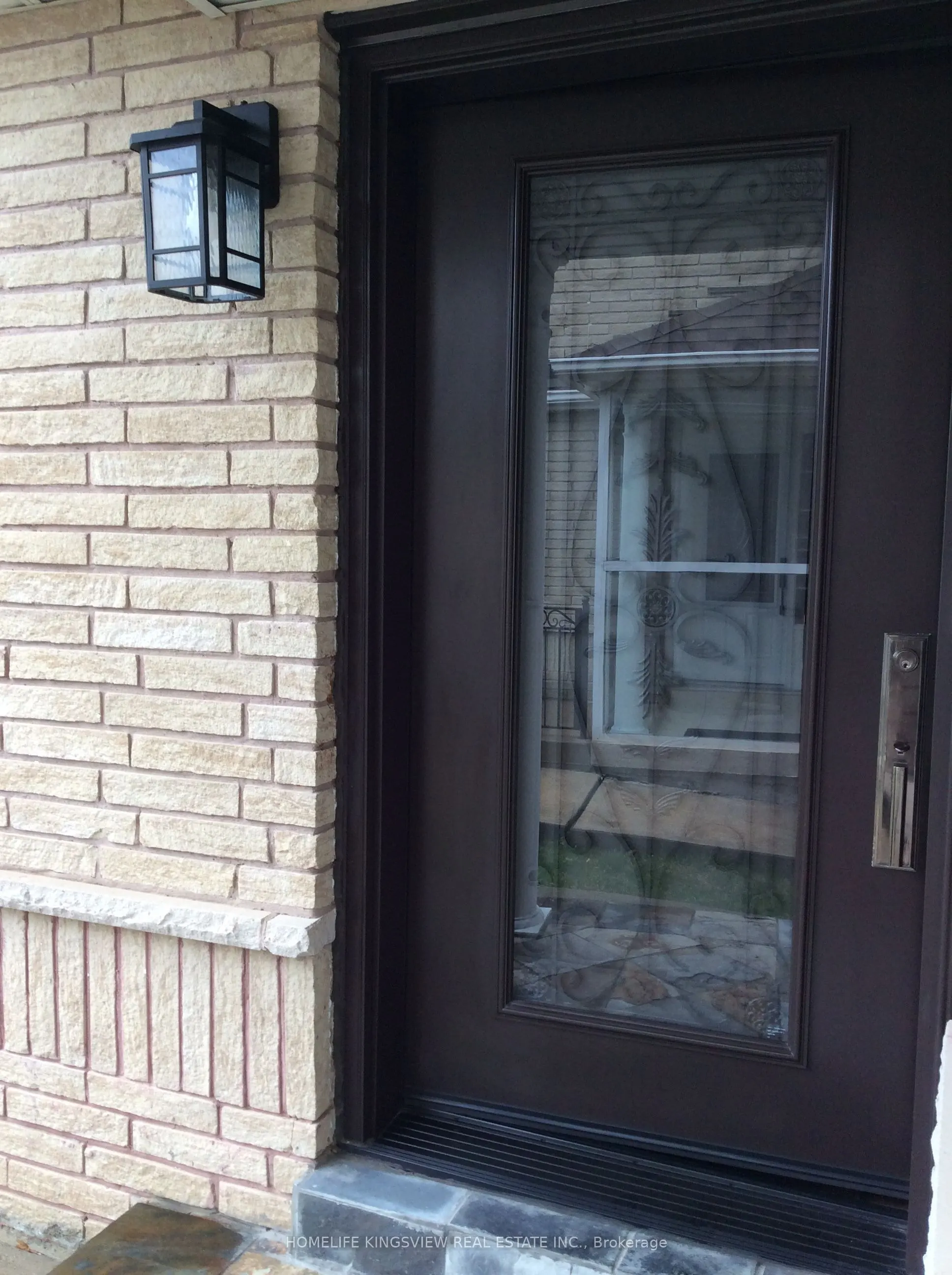 30 Condotti Drive