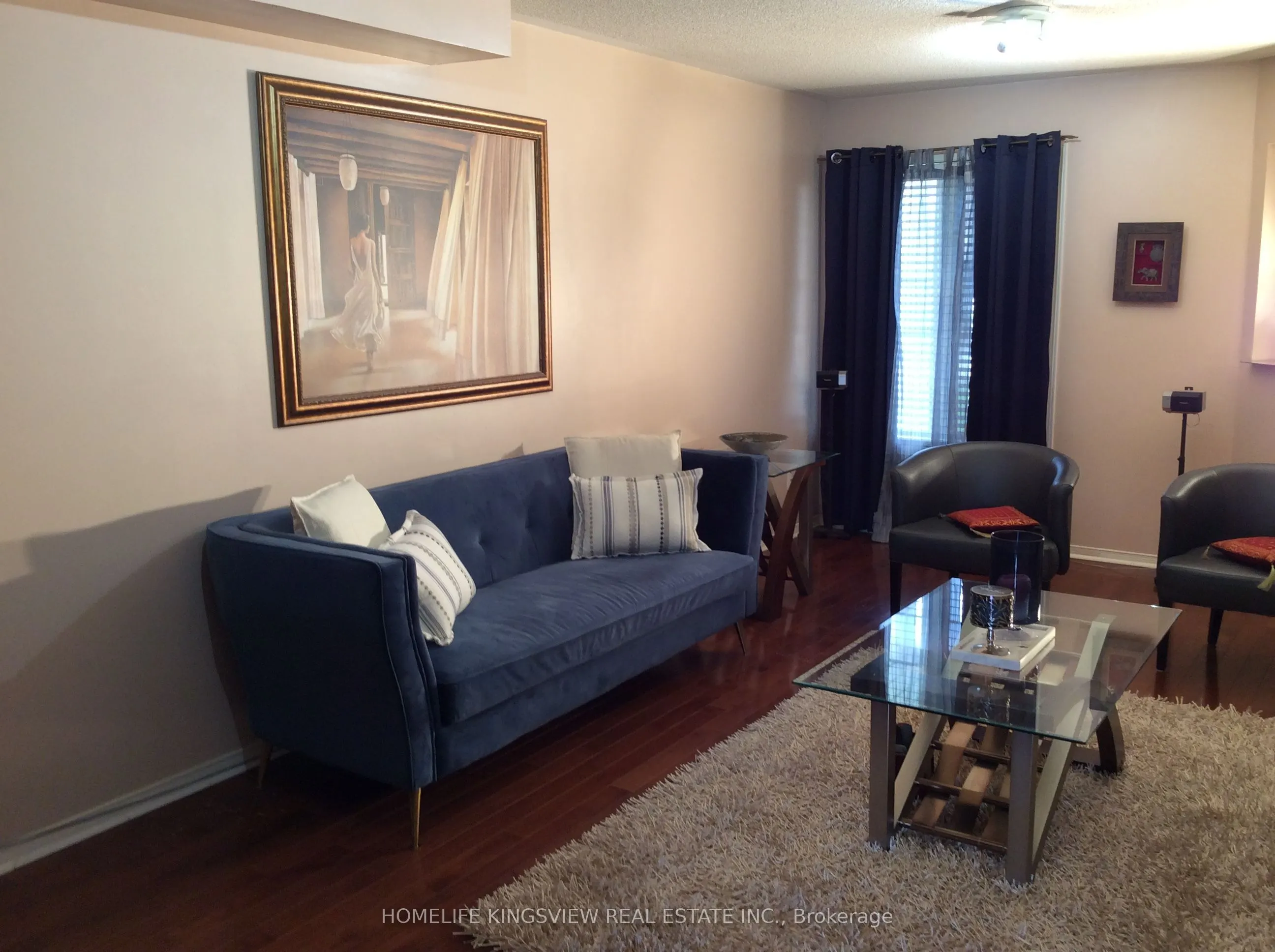 30 Condotti Drive