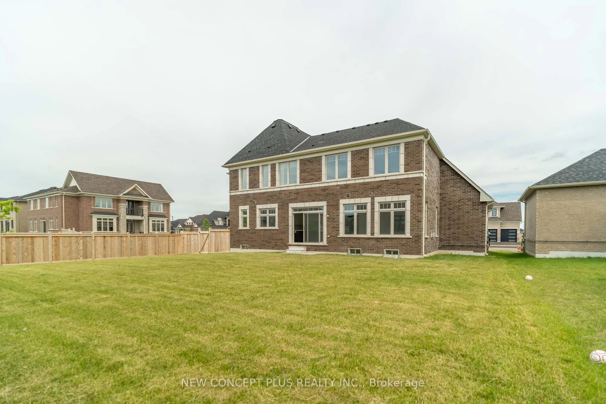 44 Orchid Crescent