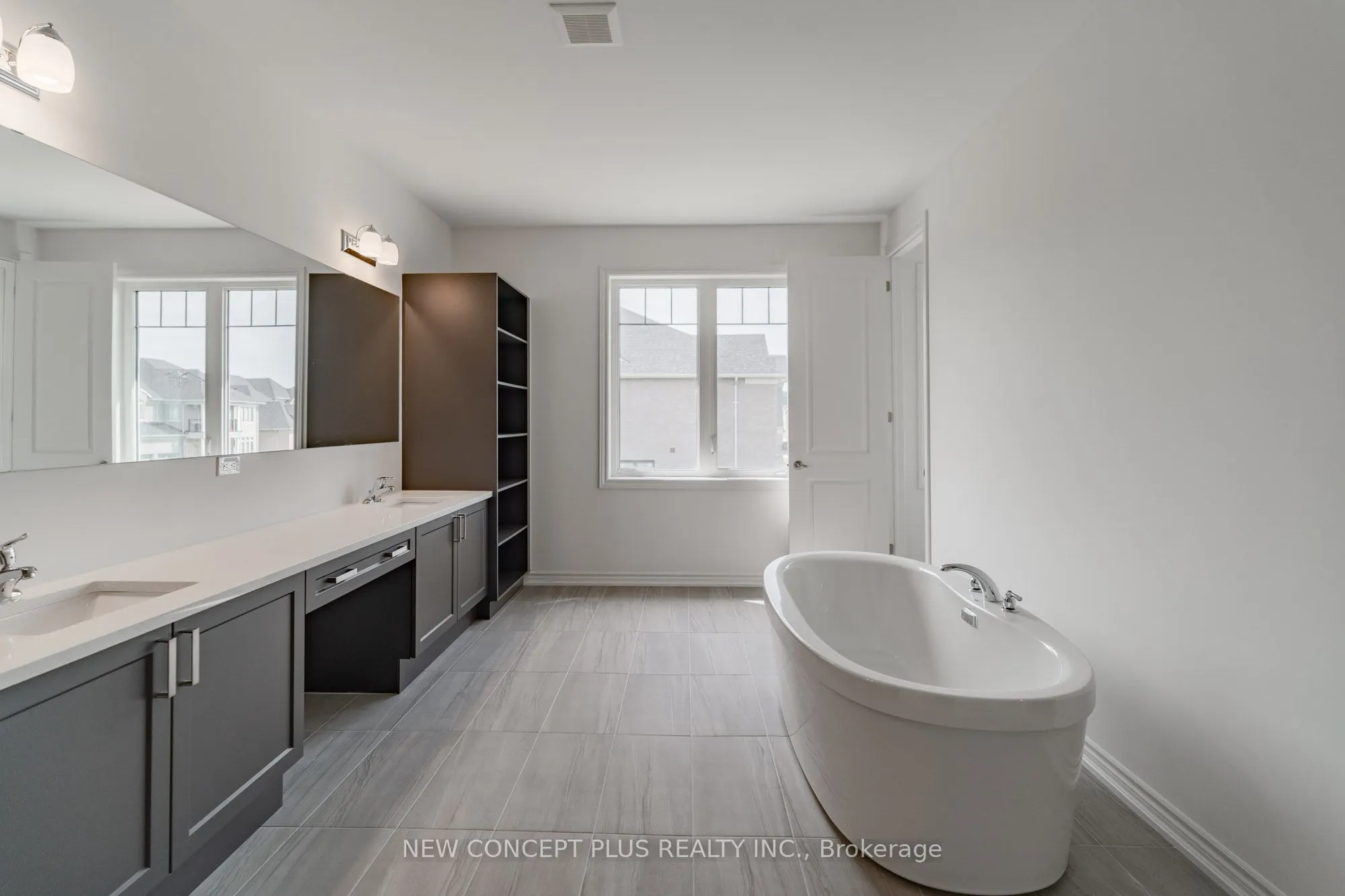 44 Orchid Crescent