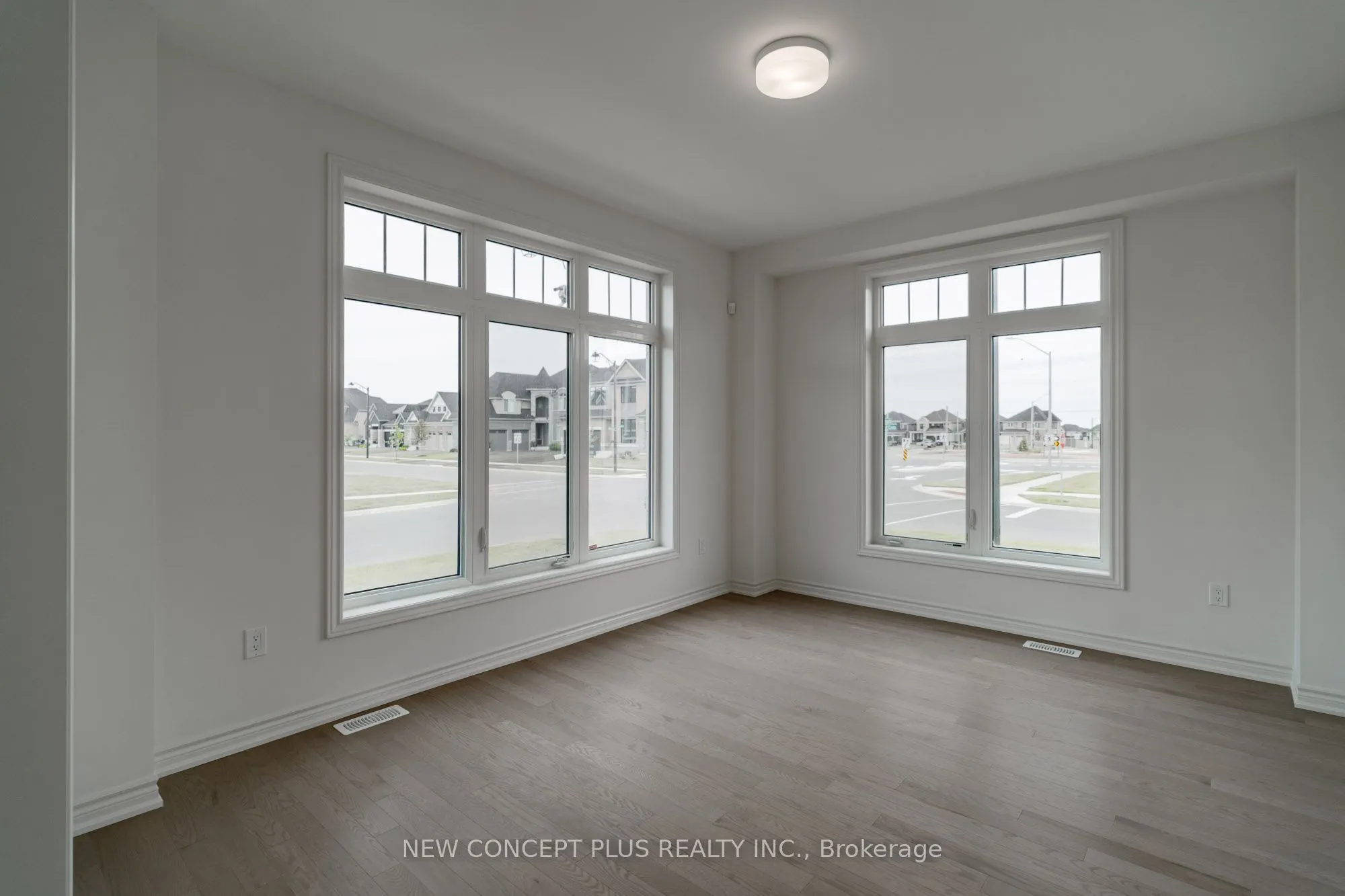 44 Orchid Crescent