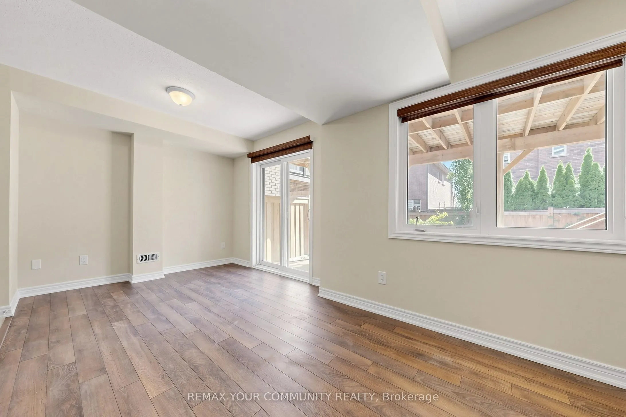 21 Princess Charlotte Avenue