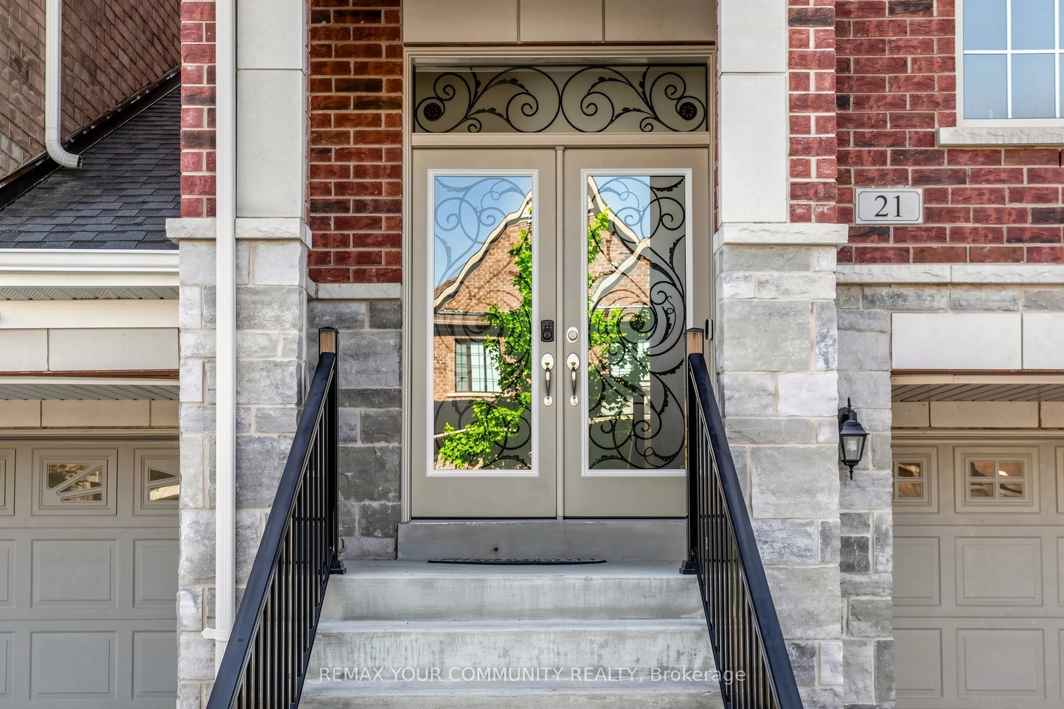 21 Princess Charlotte Avenue