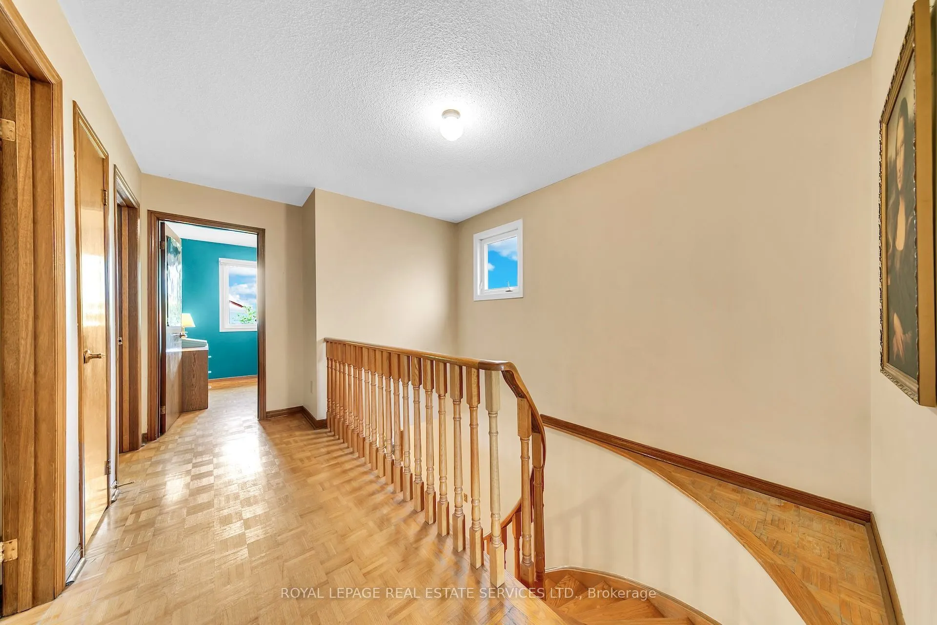 47 Velvet Crescent