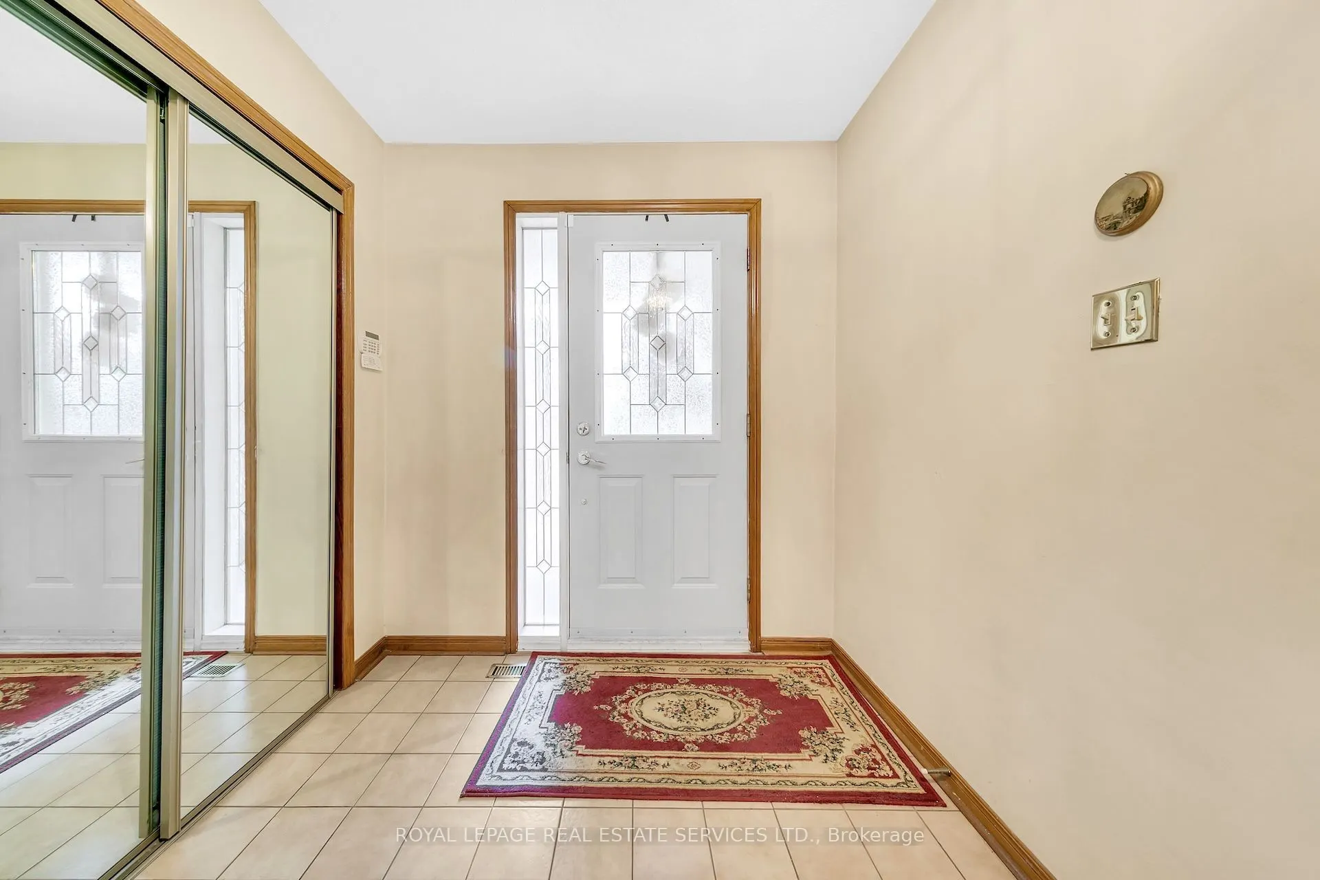 47 Velvet Crescent