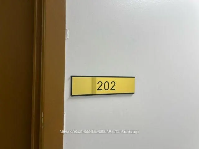 107 Holland Street E #202