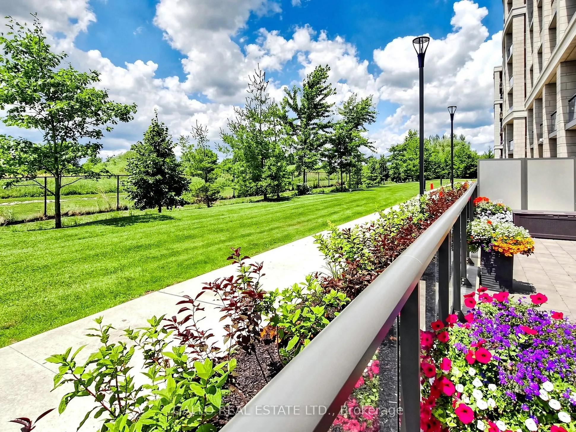 25 Baker Hill Boulevard #118