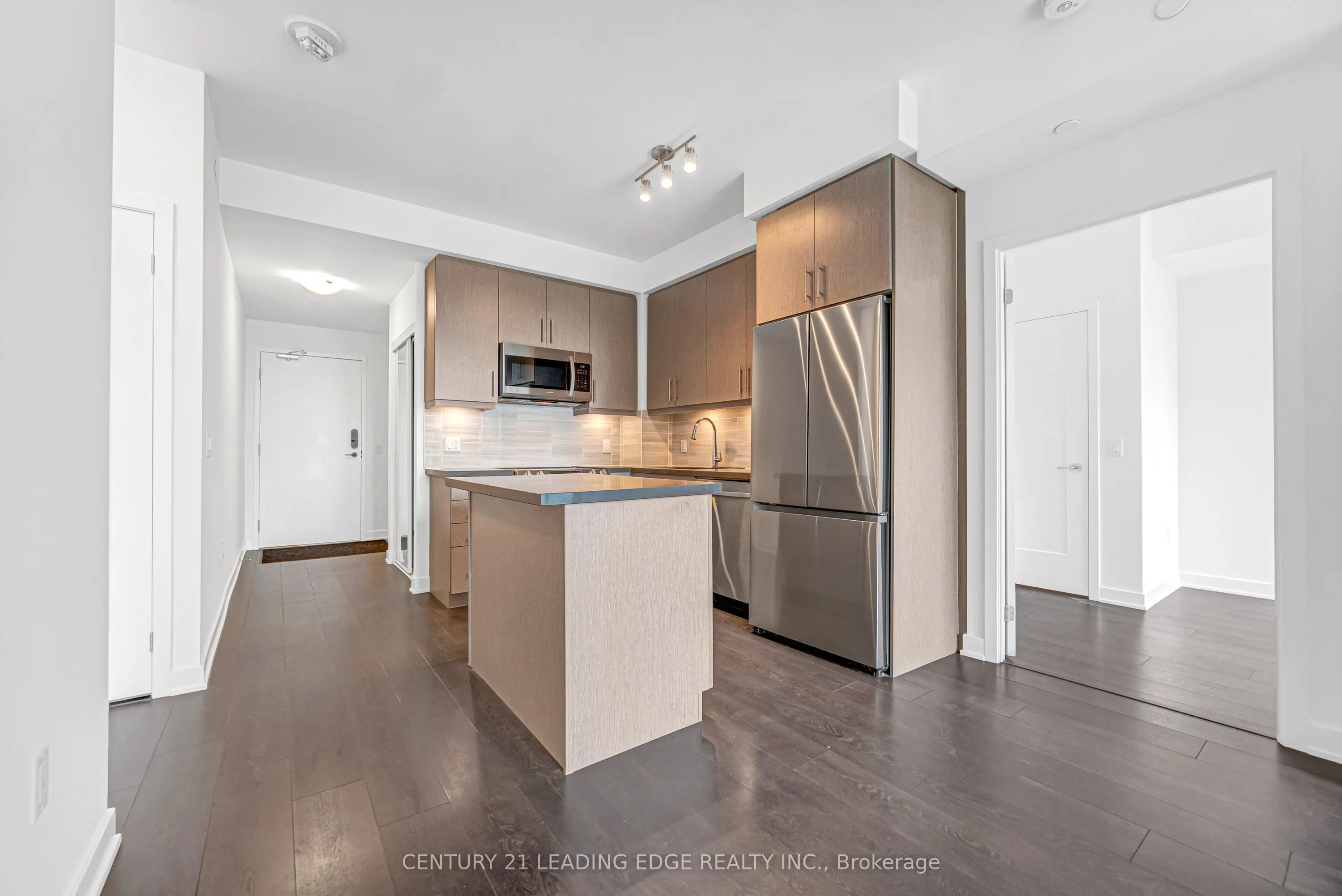 95 Oneida Crescent #707
