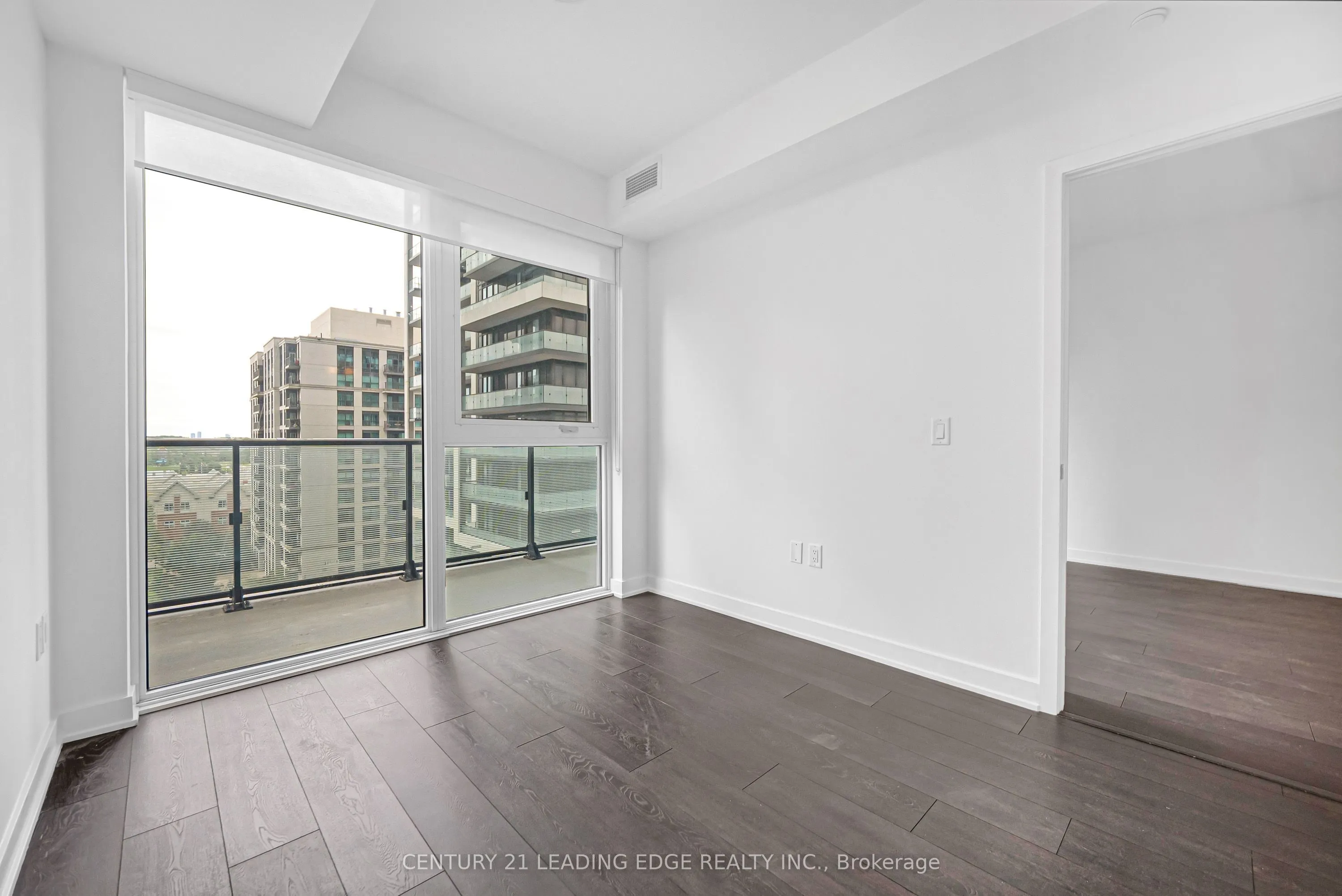 95 Oneida Crescent #707