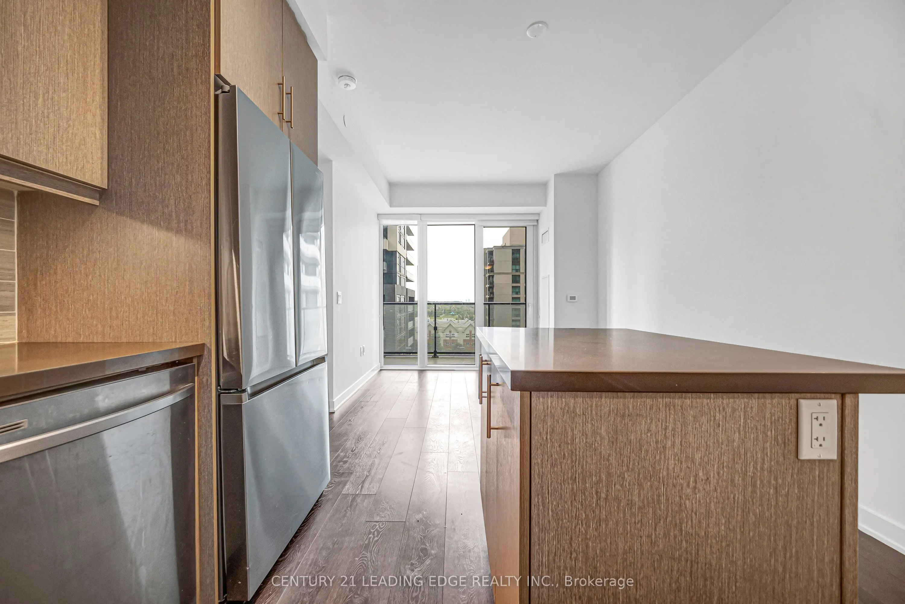 95 Oneida Crescent #707