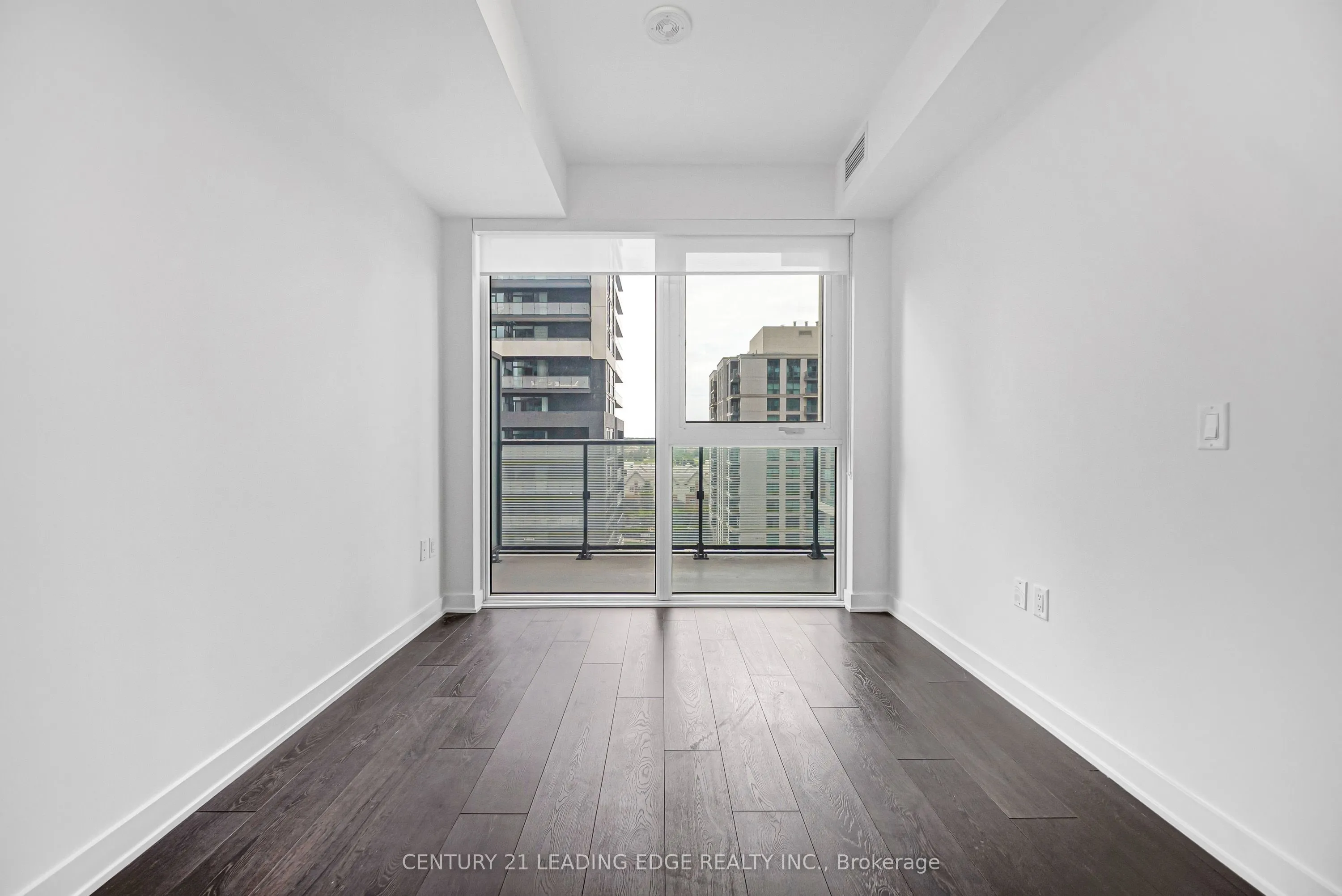 95 Oneida Crescent #707