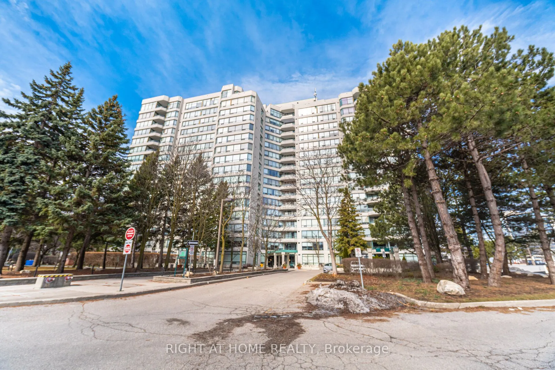 120 Promenade Circle #711