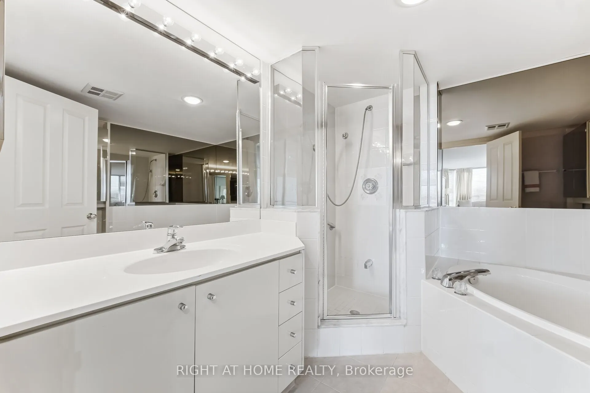 120 Promenade Circle #711