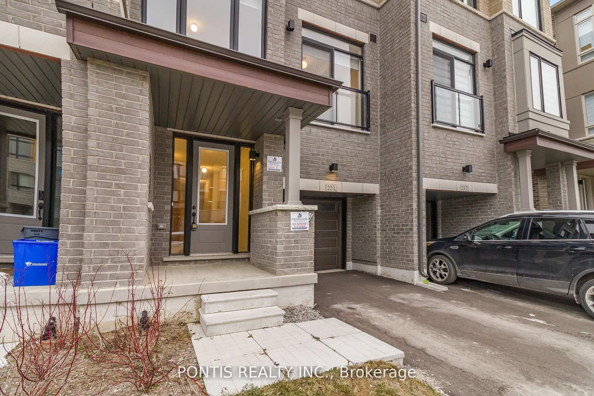 221 Tennant Circle