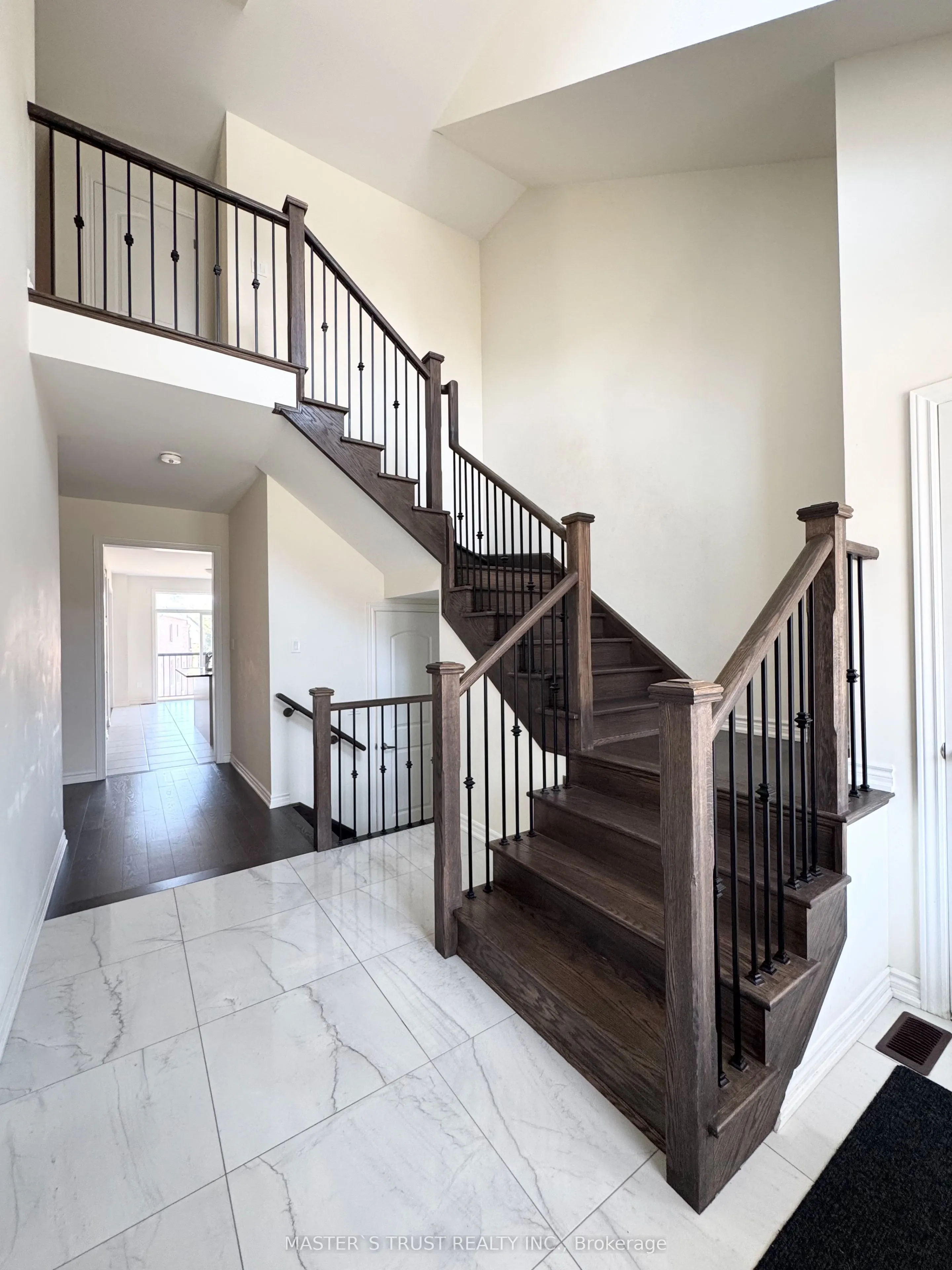 78 Kentledge Avenue