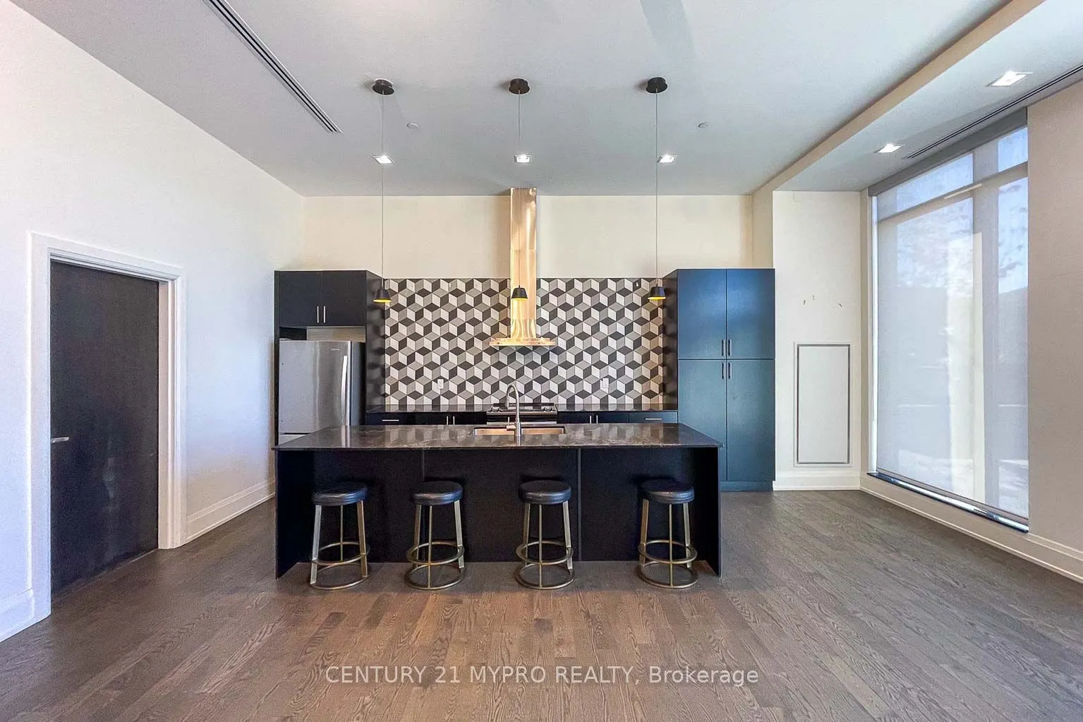 555 William Graham Drive #320