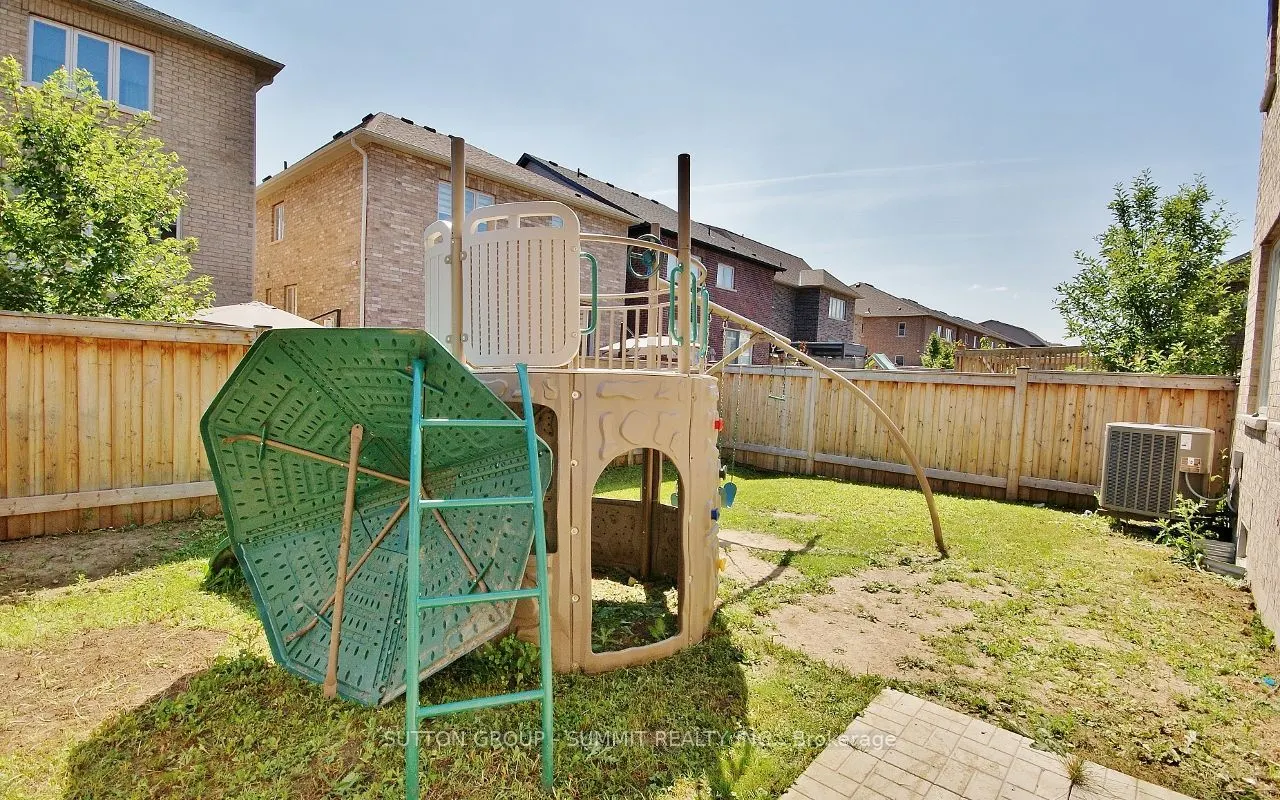174 Stevenson Crescent