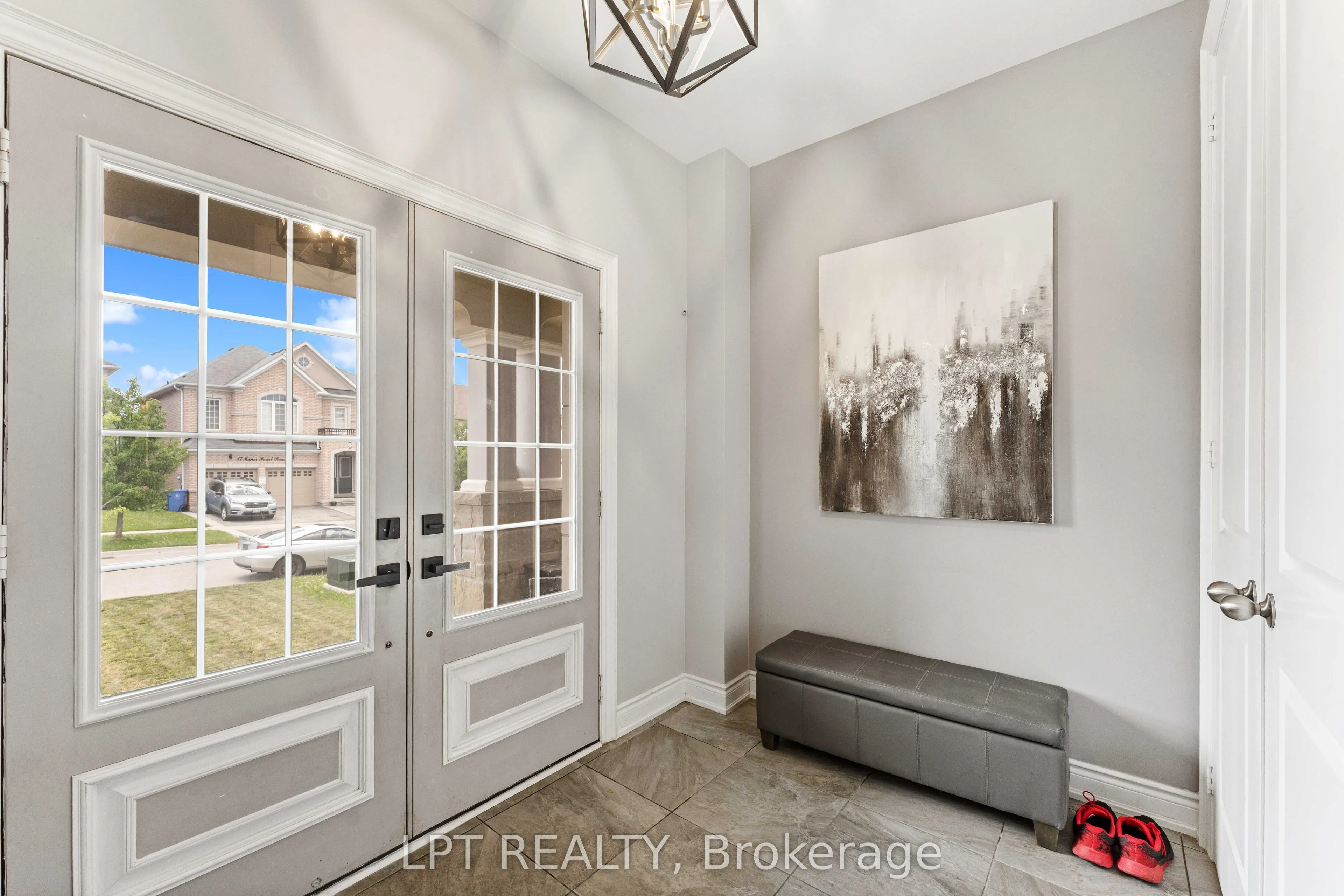 20 Manor Forest Road