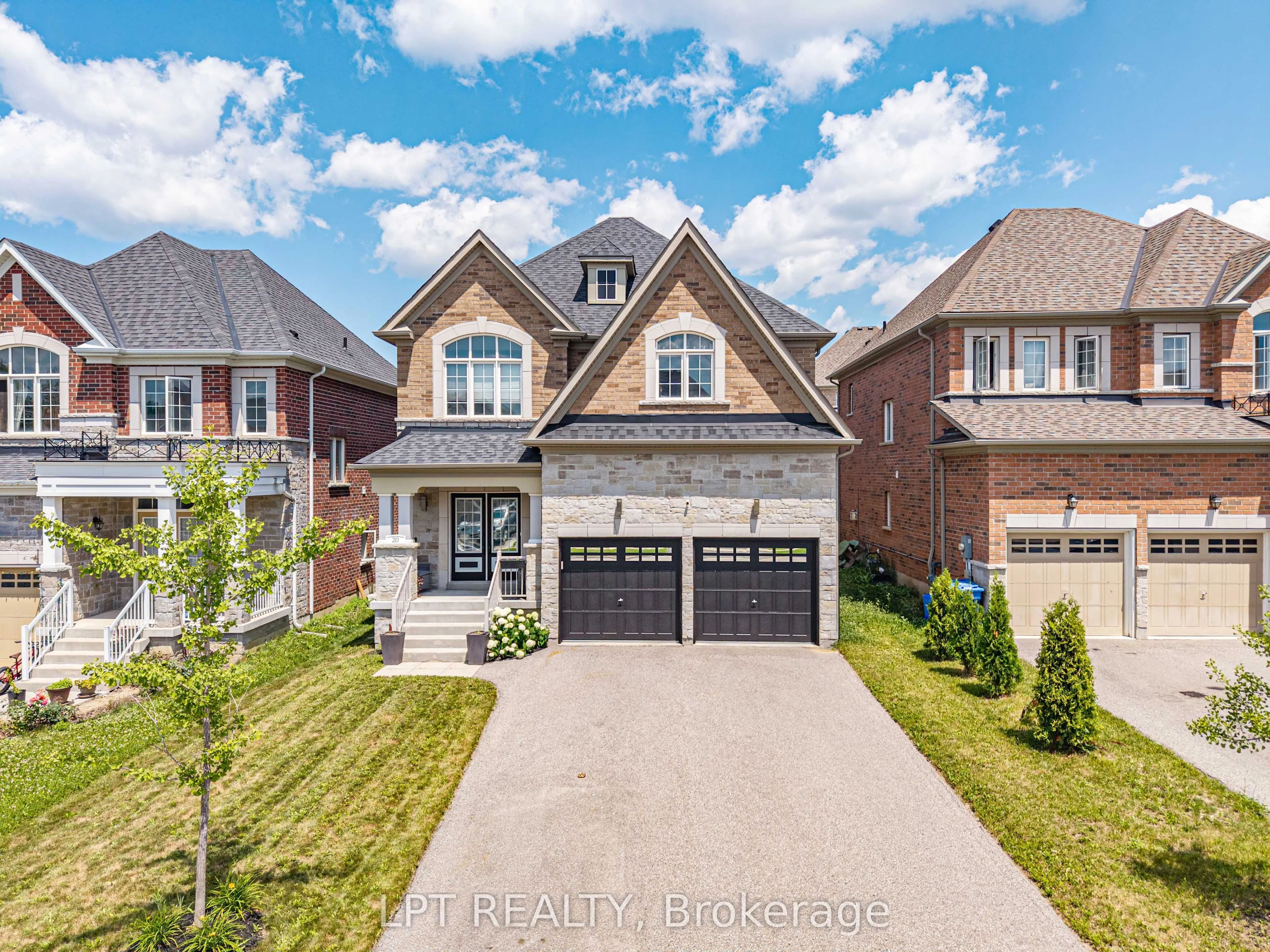 20 Manor Forest Road