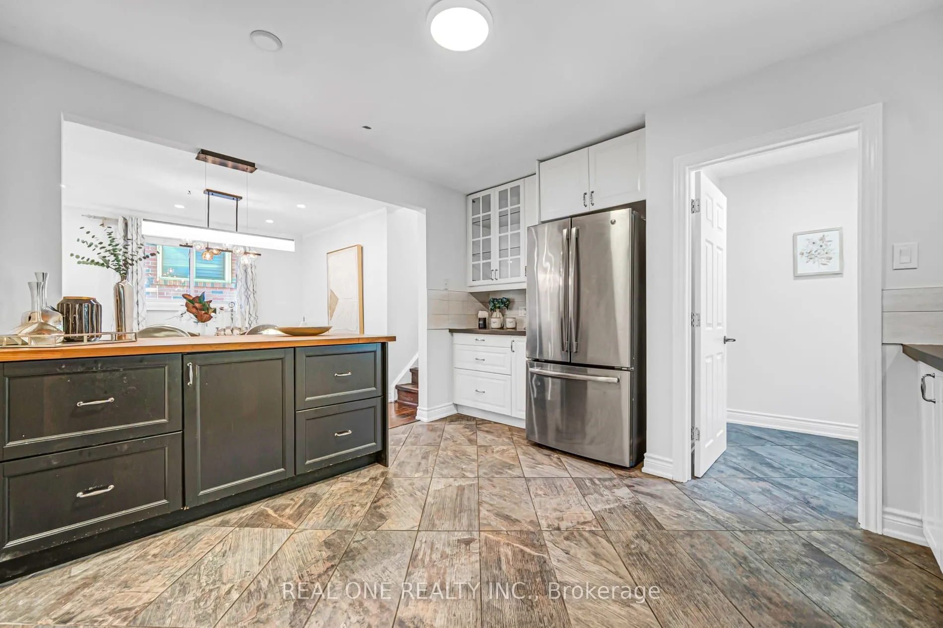 52 Devins Drive