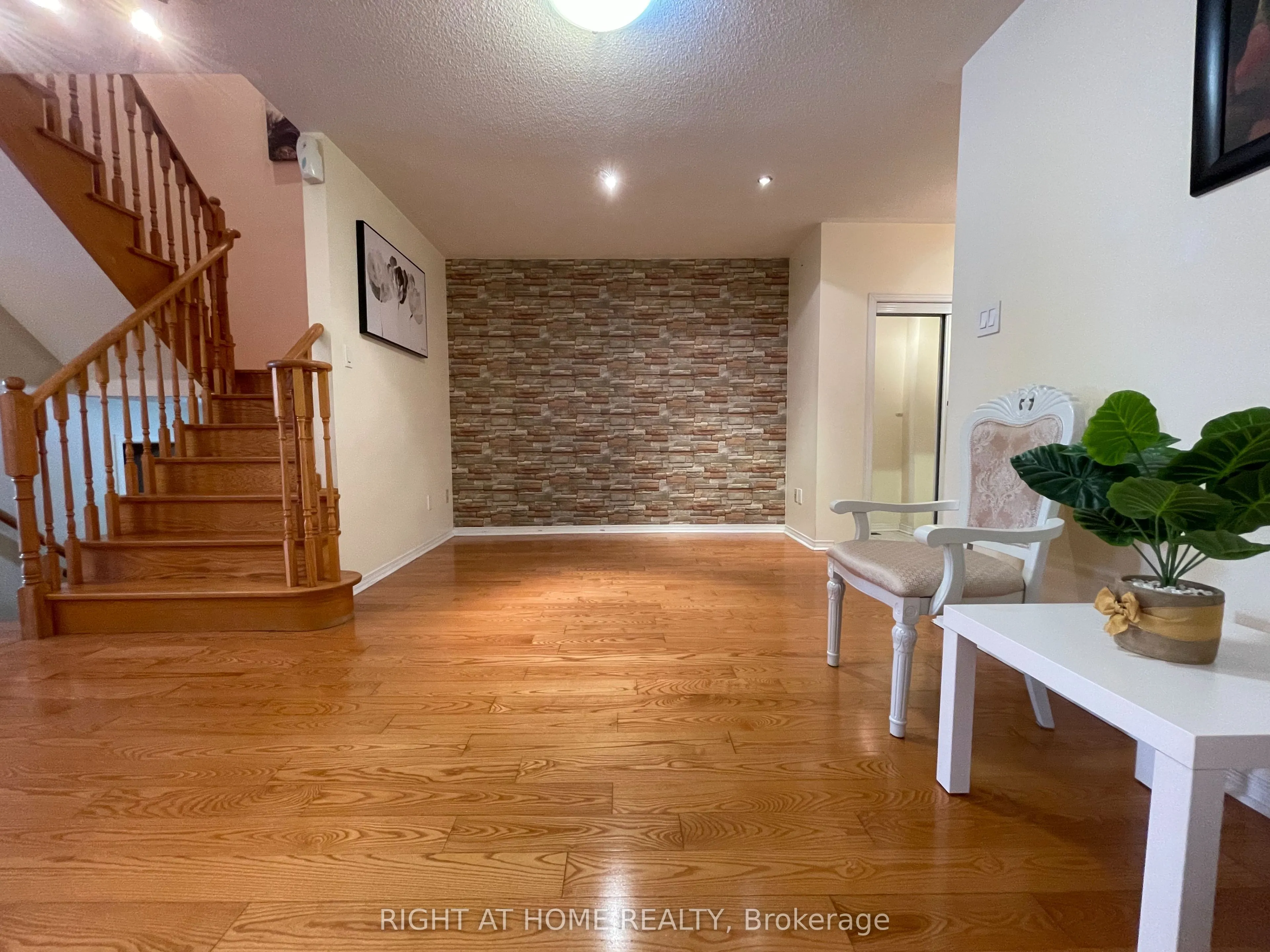 106 Novella Road