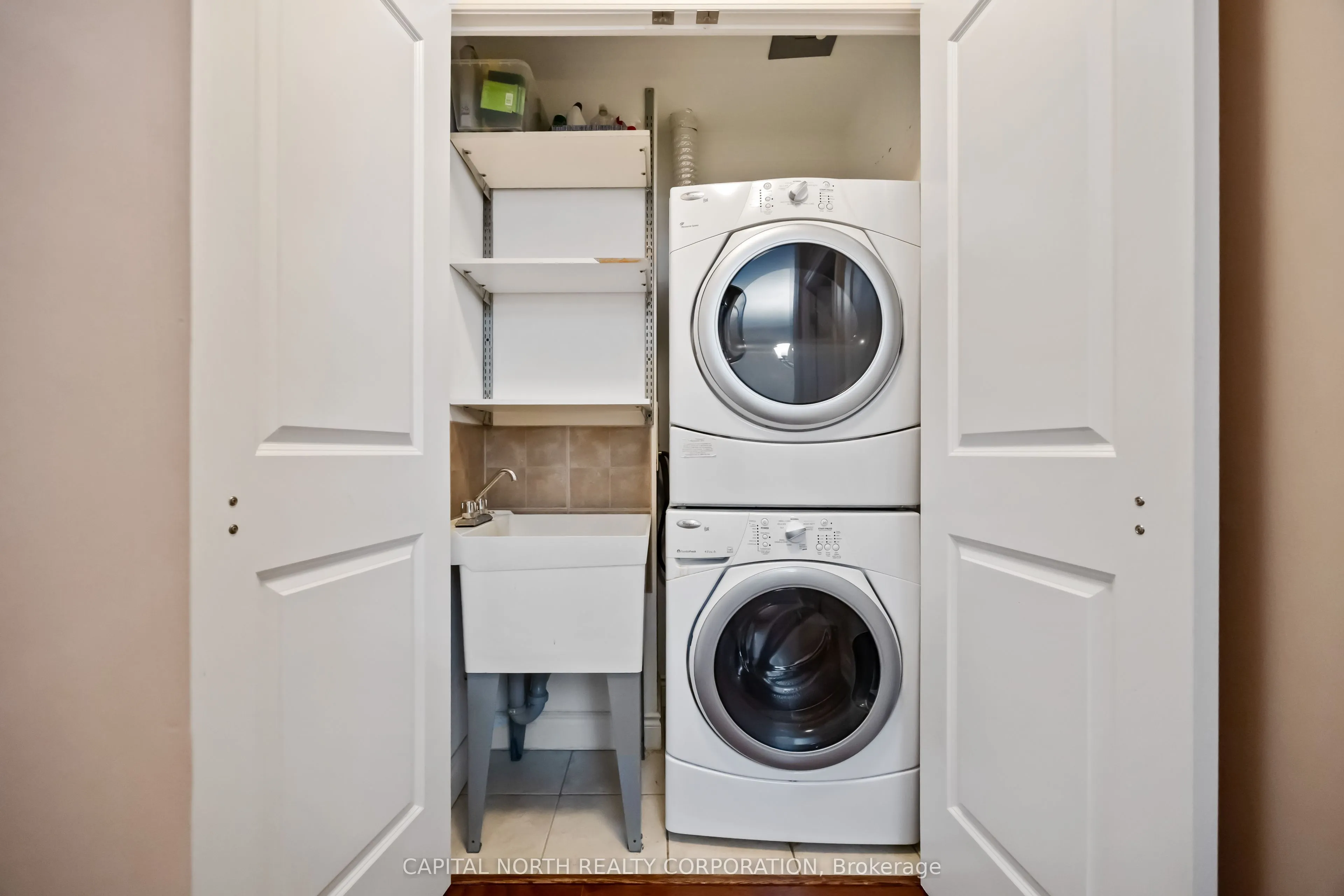 281 Woodbridge Avenue #242