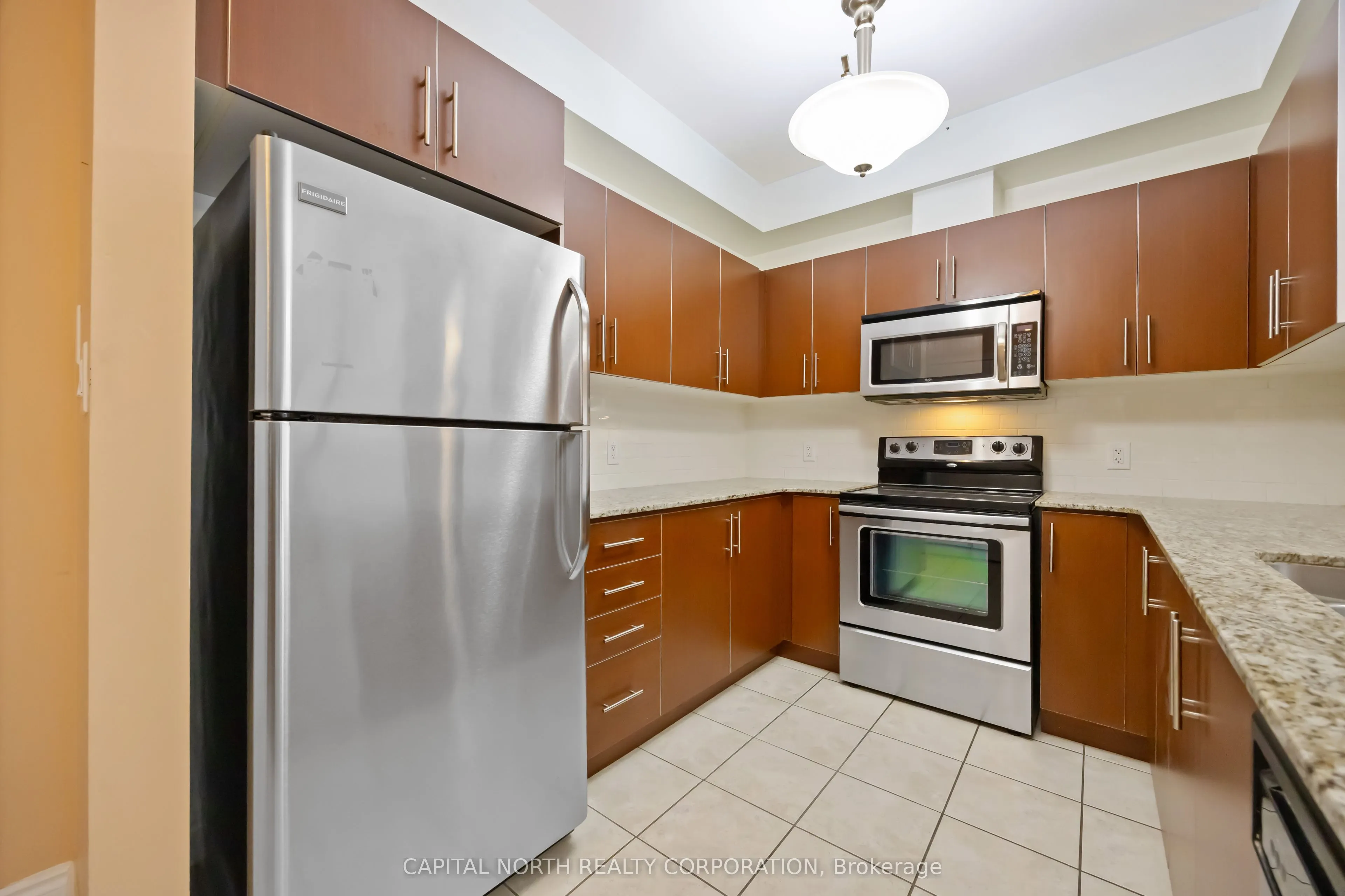281 Woodbridge Avenue #242
