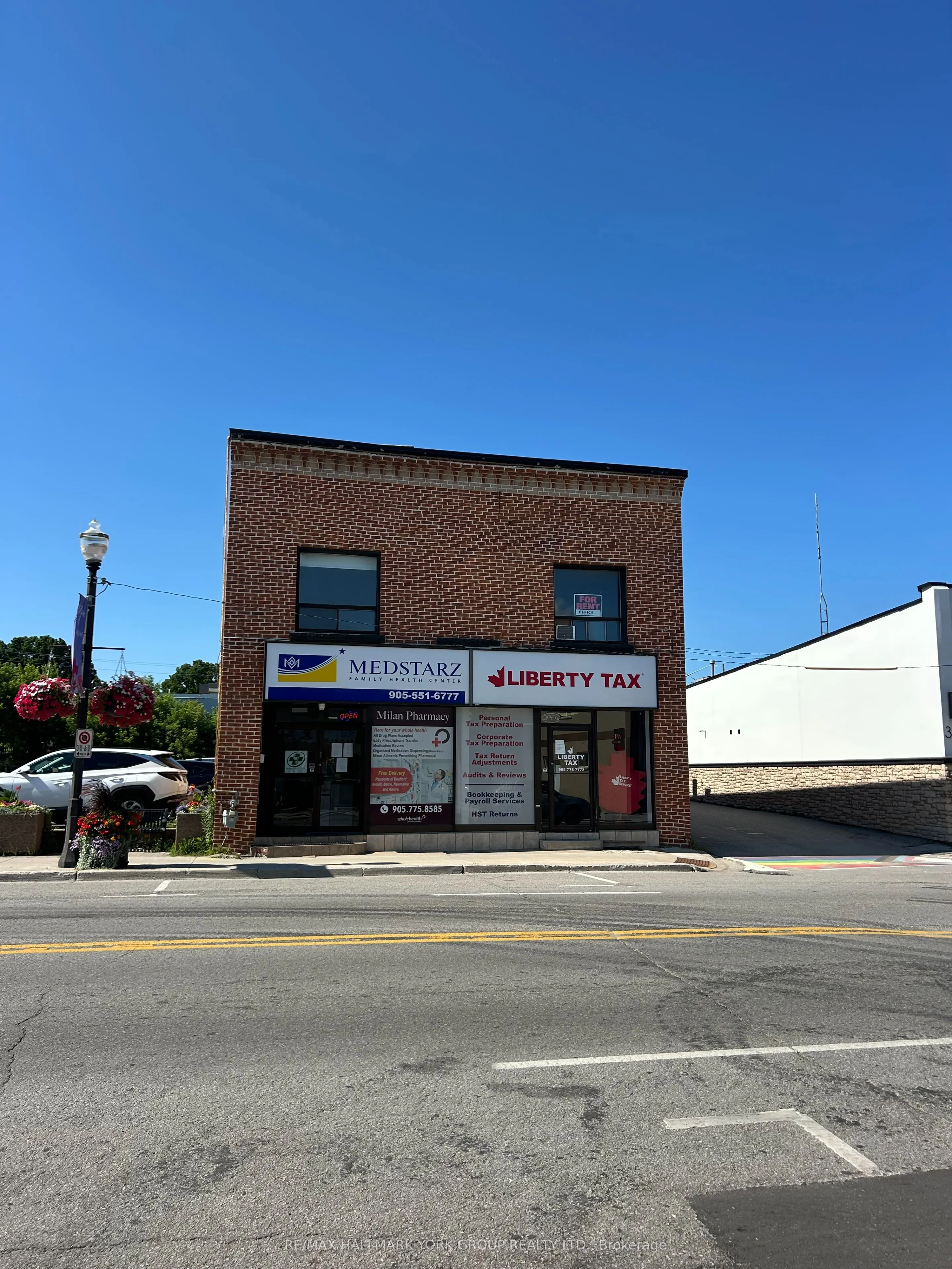 37 Holland Street W #3