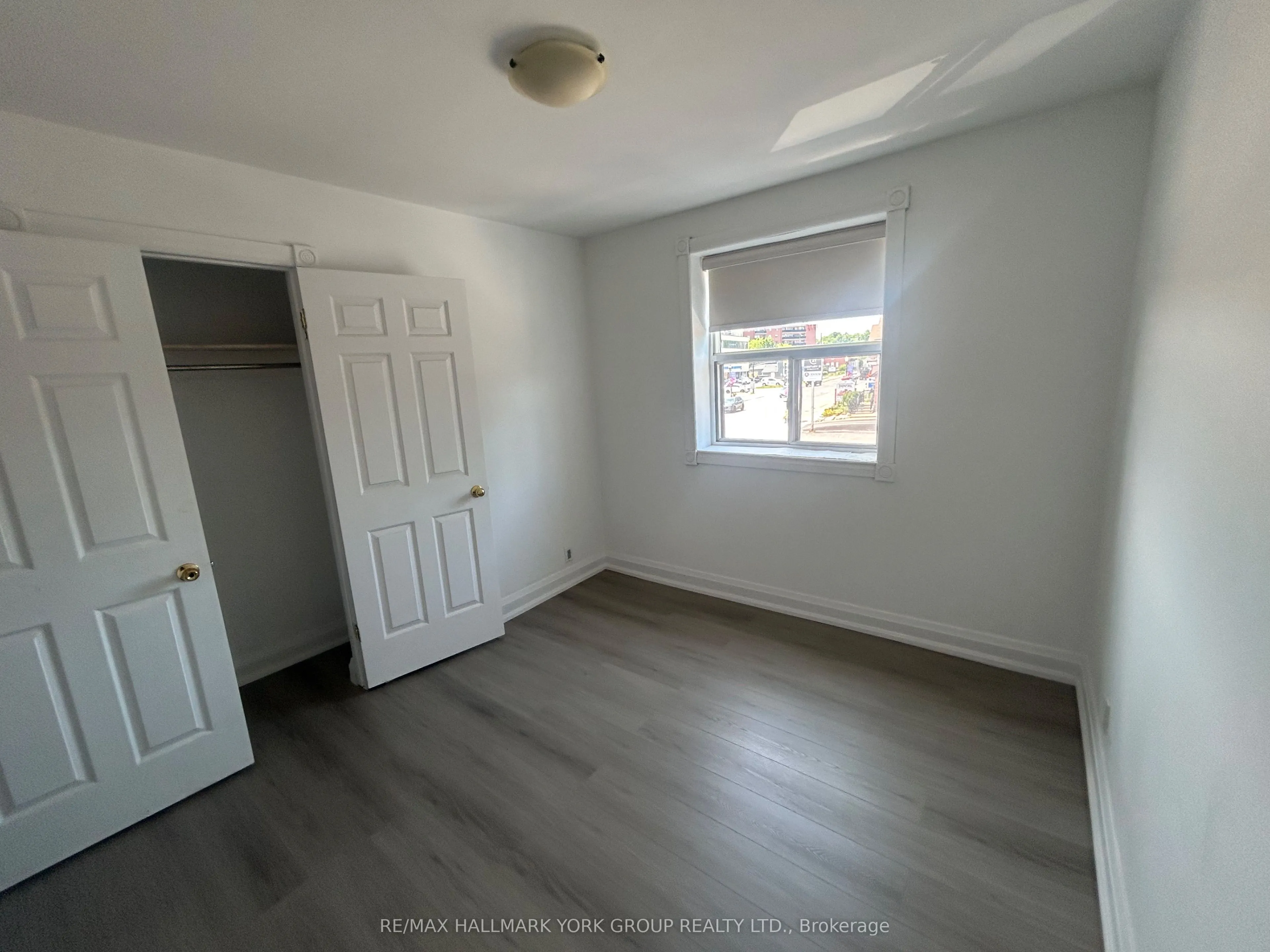 37 Holland Street W #3