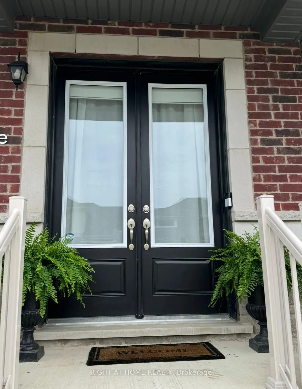 12 Hearthwood Gate
