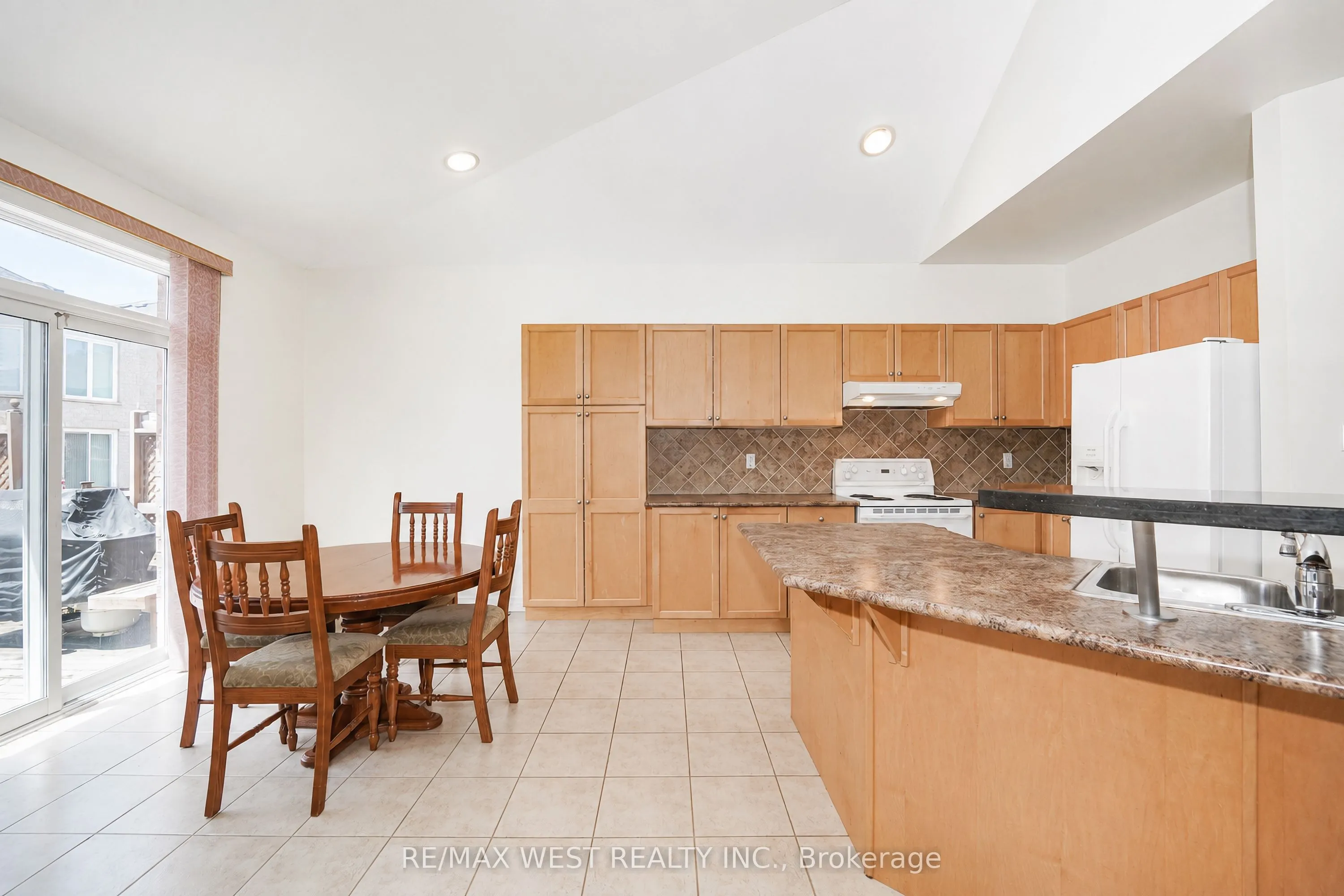 21 Mira Vista Place