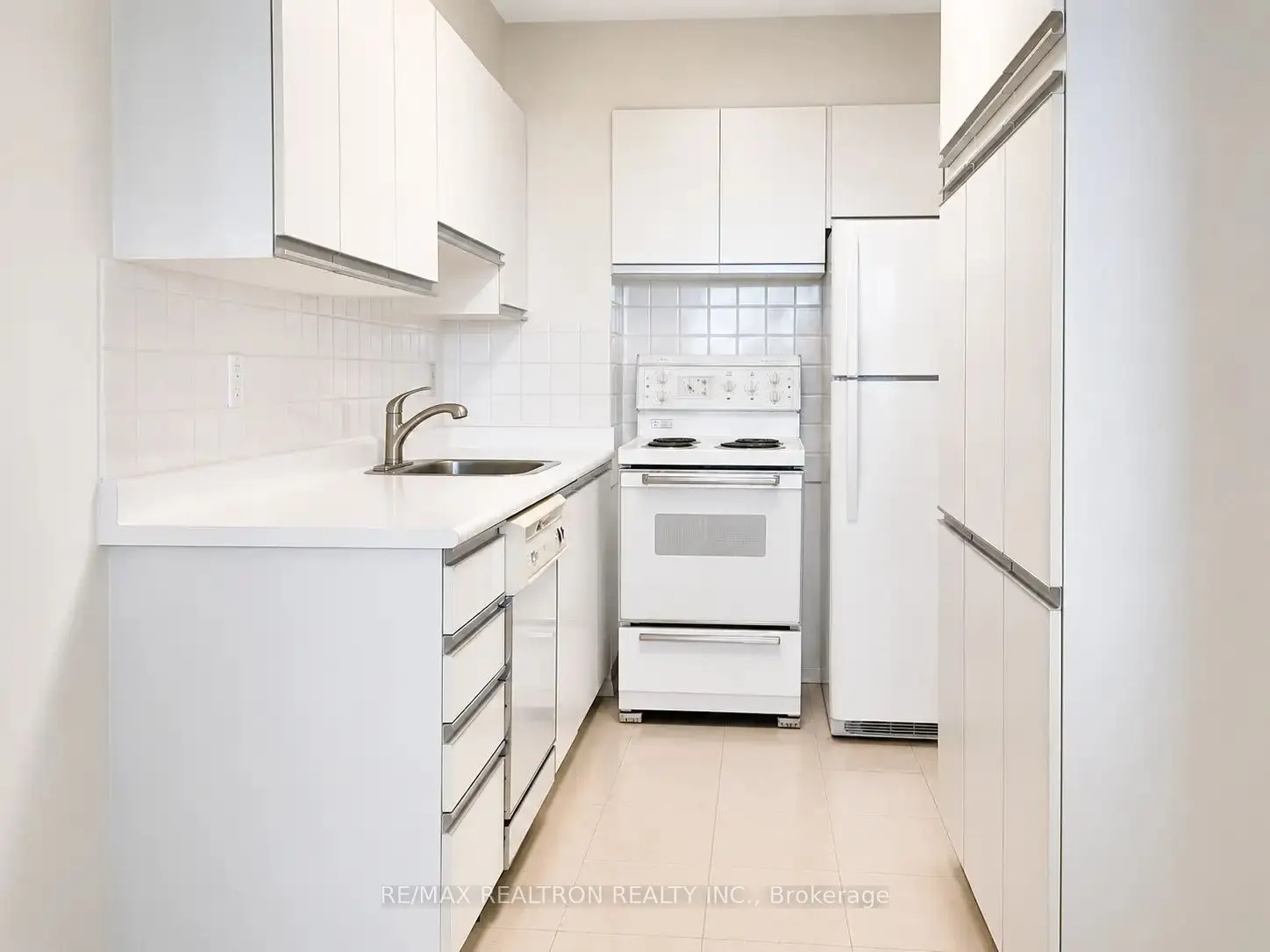 40 Baif Boulevard S #506