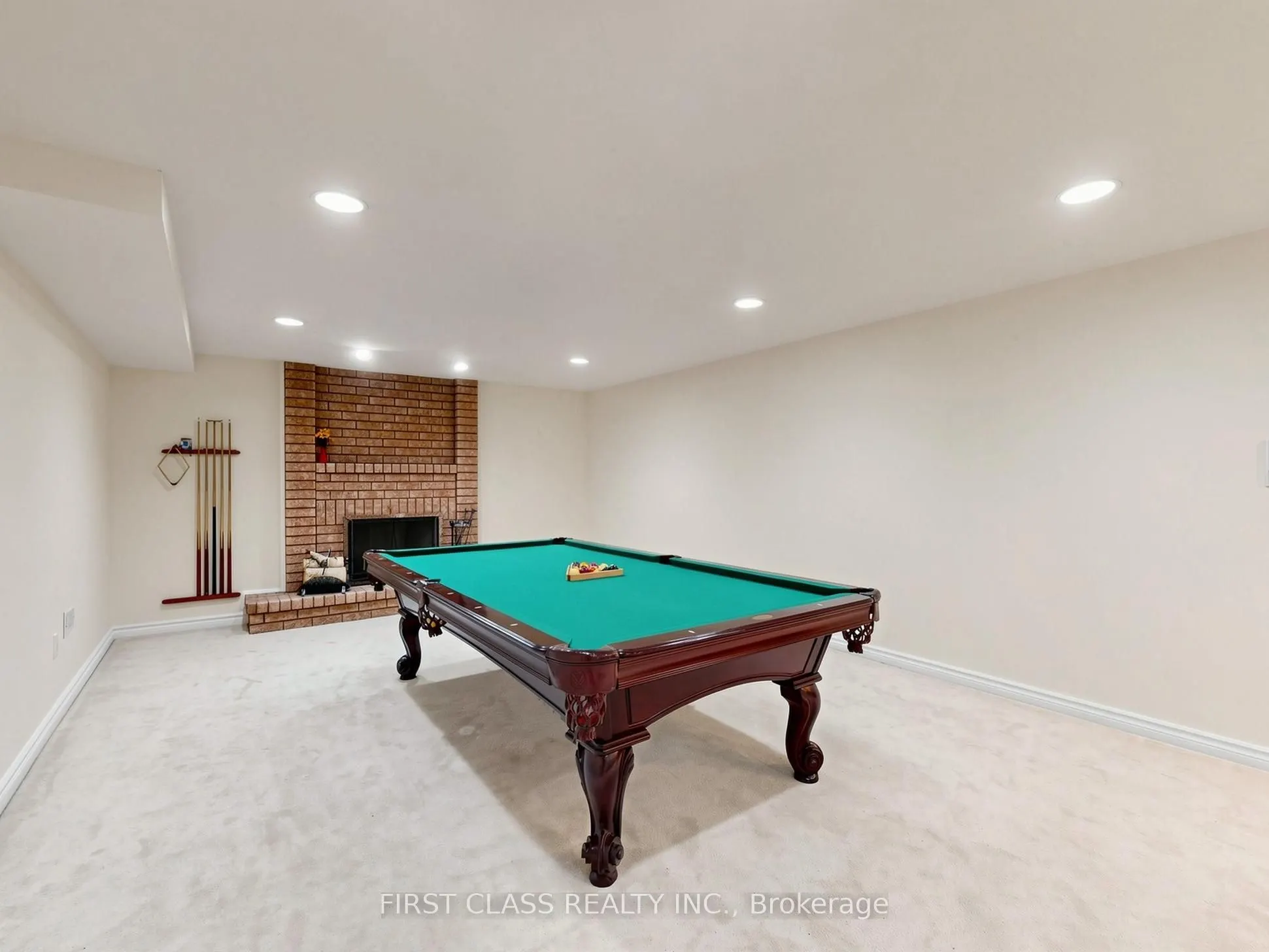 9 Westpoint Court