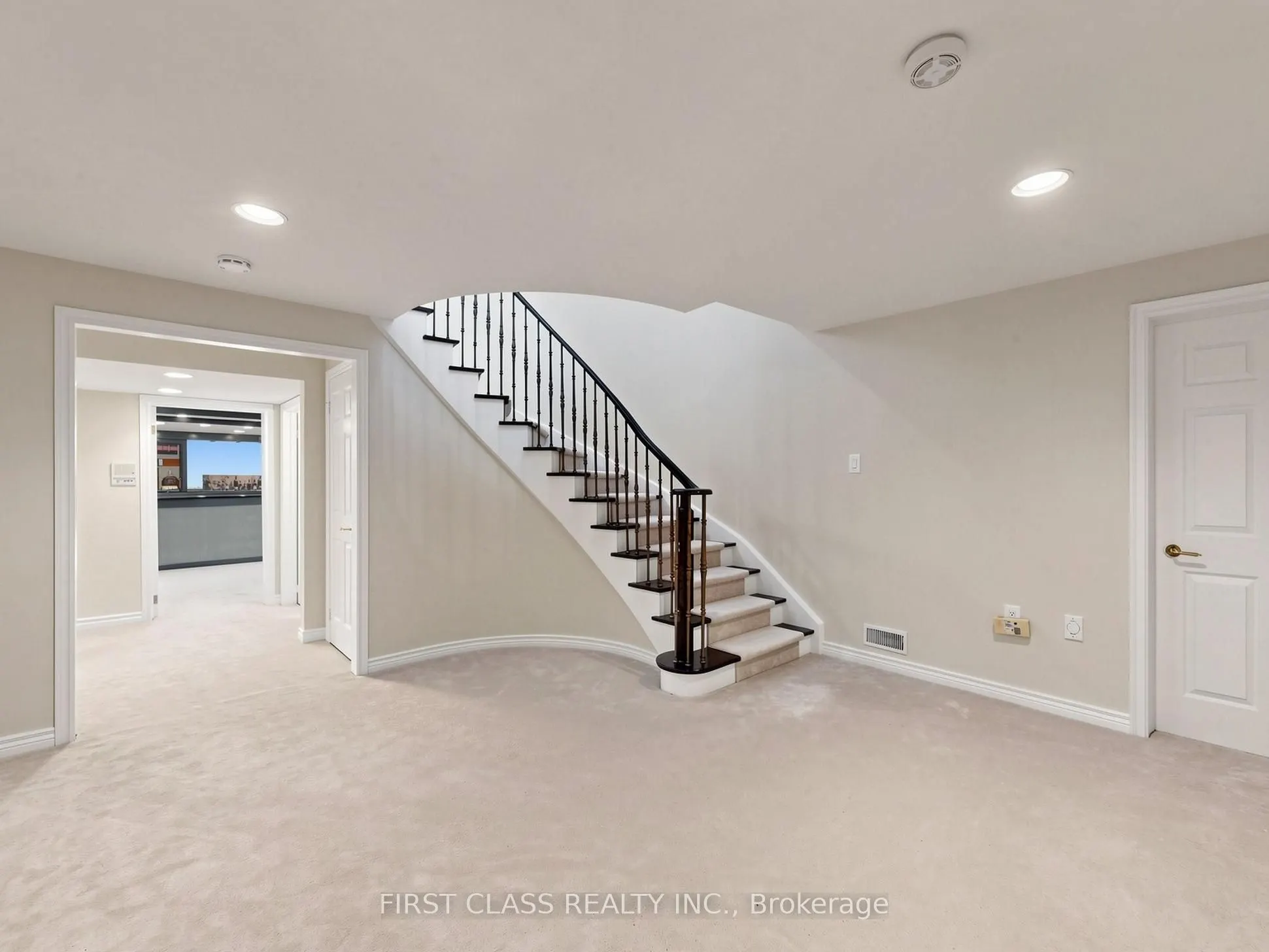 9 Westpoint Court