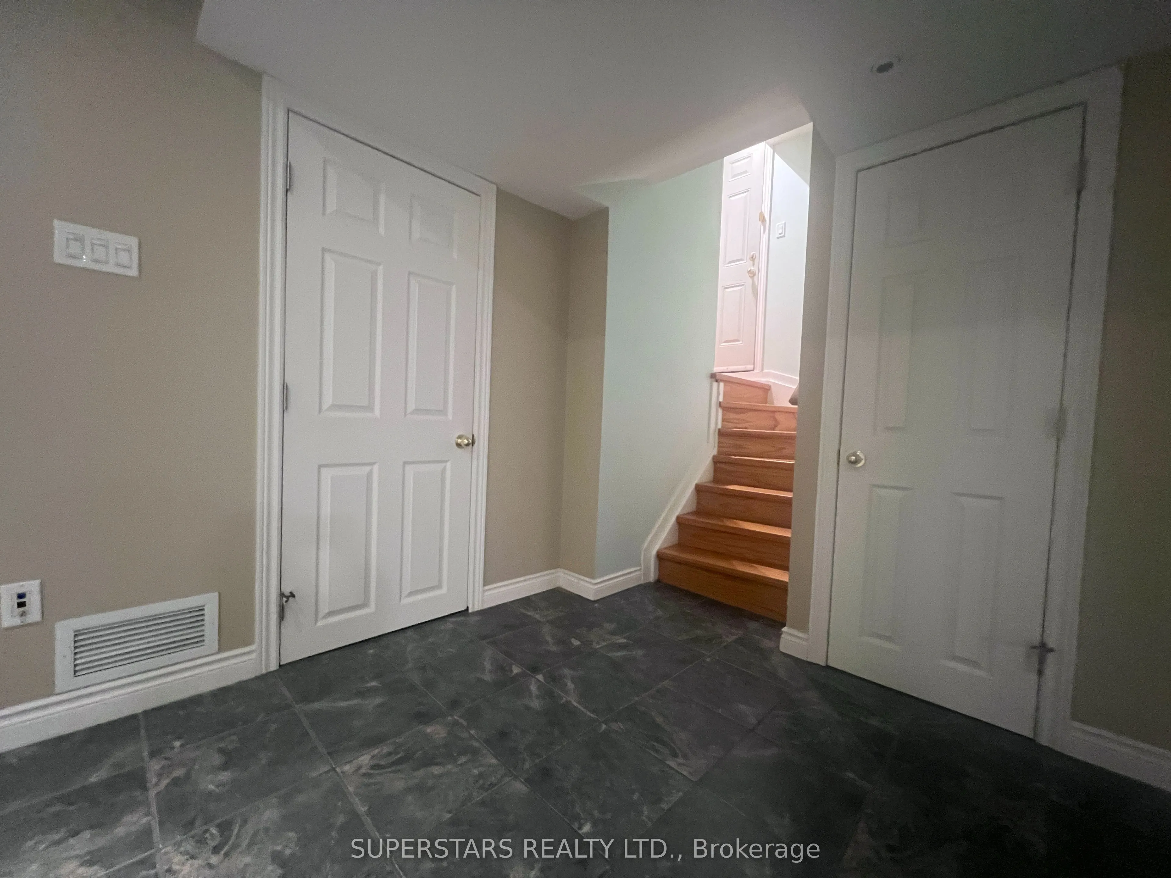 75 Marydale Avenue