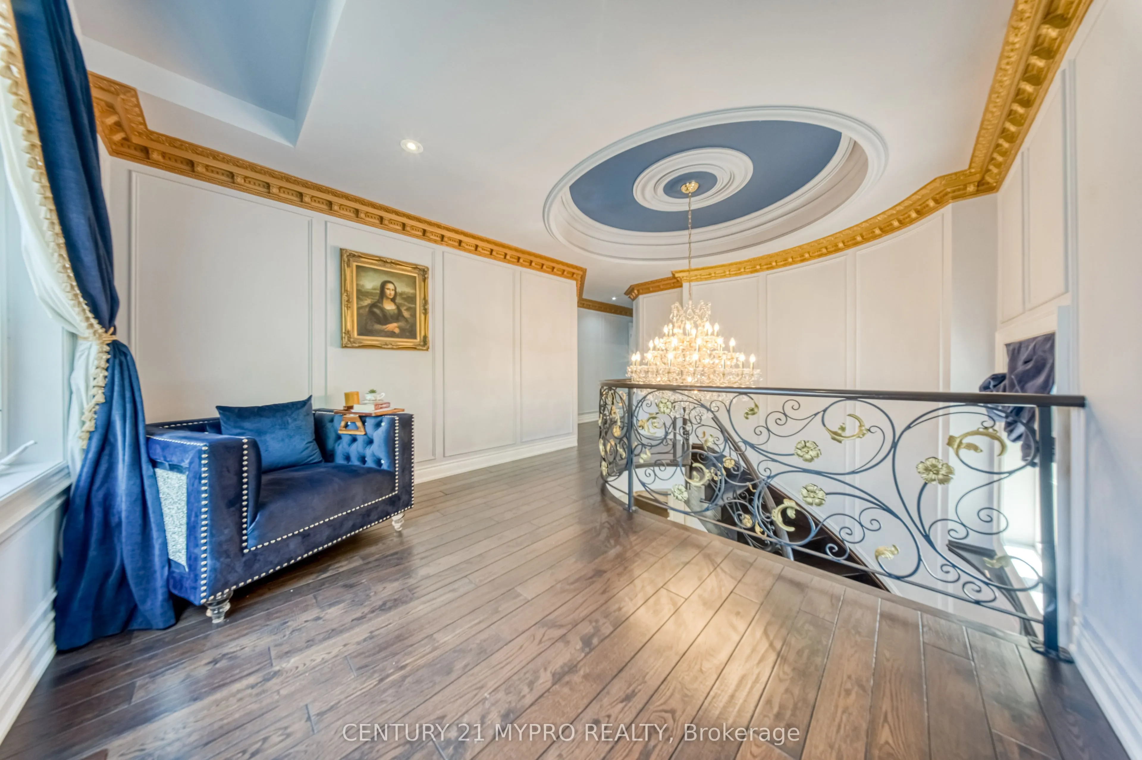 107 Hailsham Court