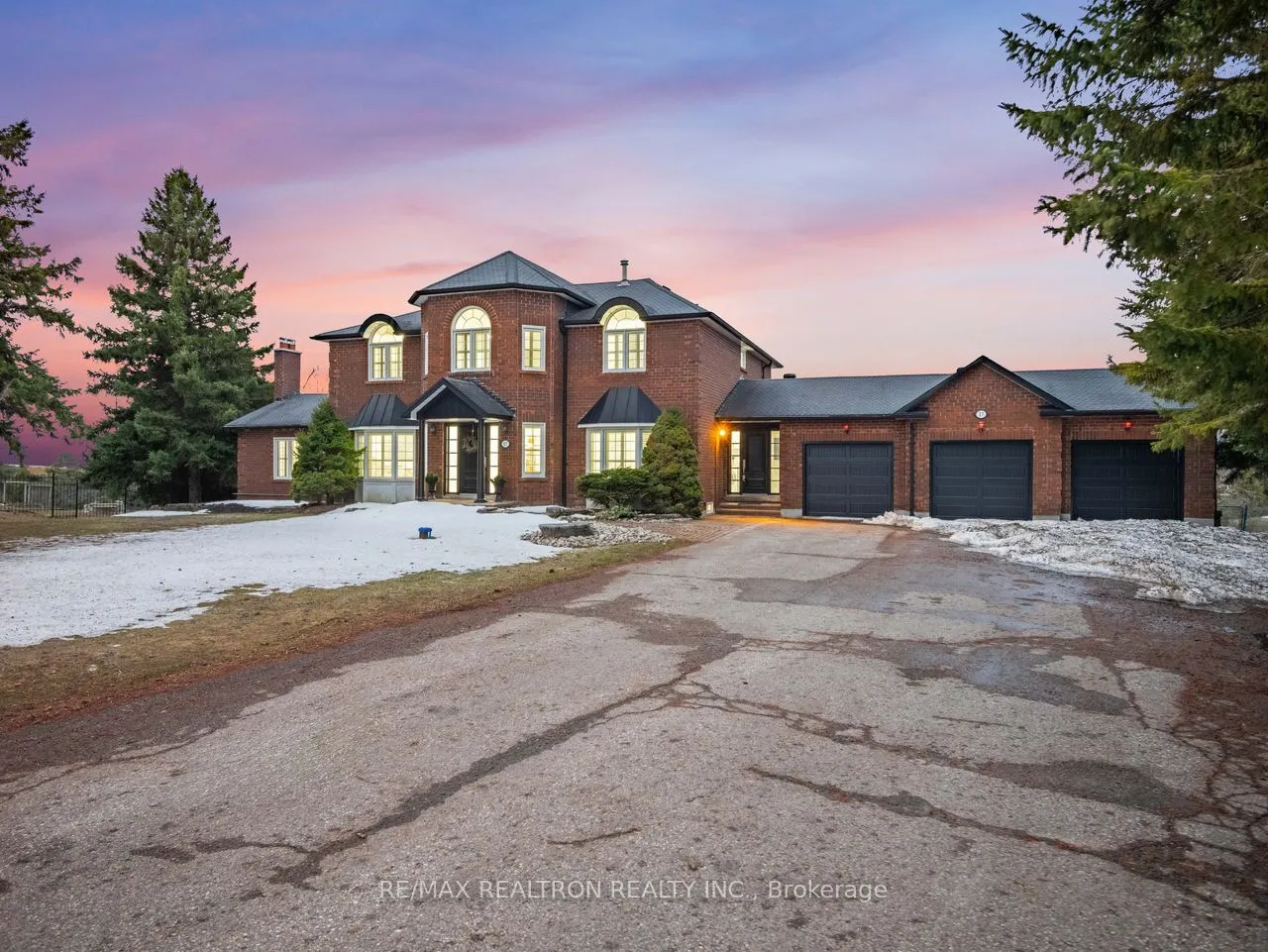 17 Sleepy Hollow Lane