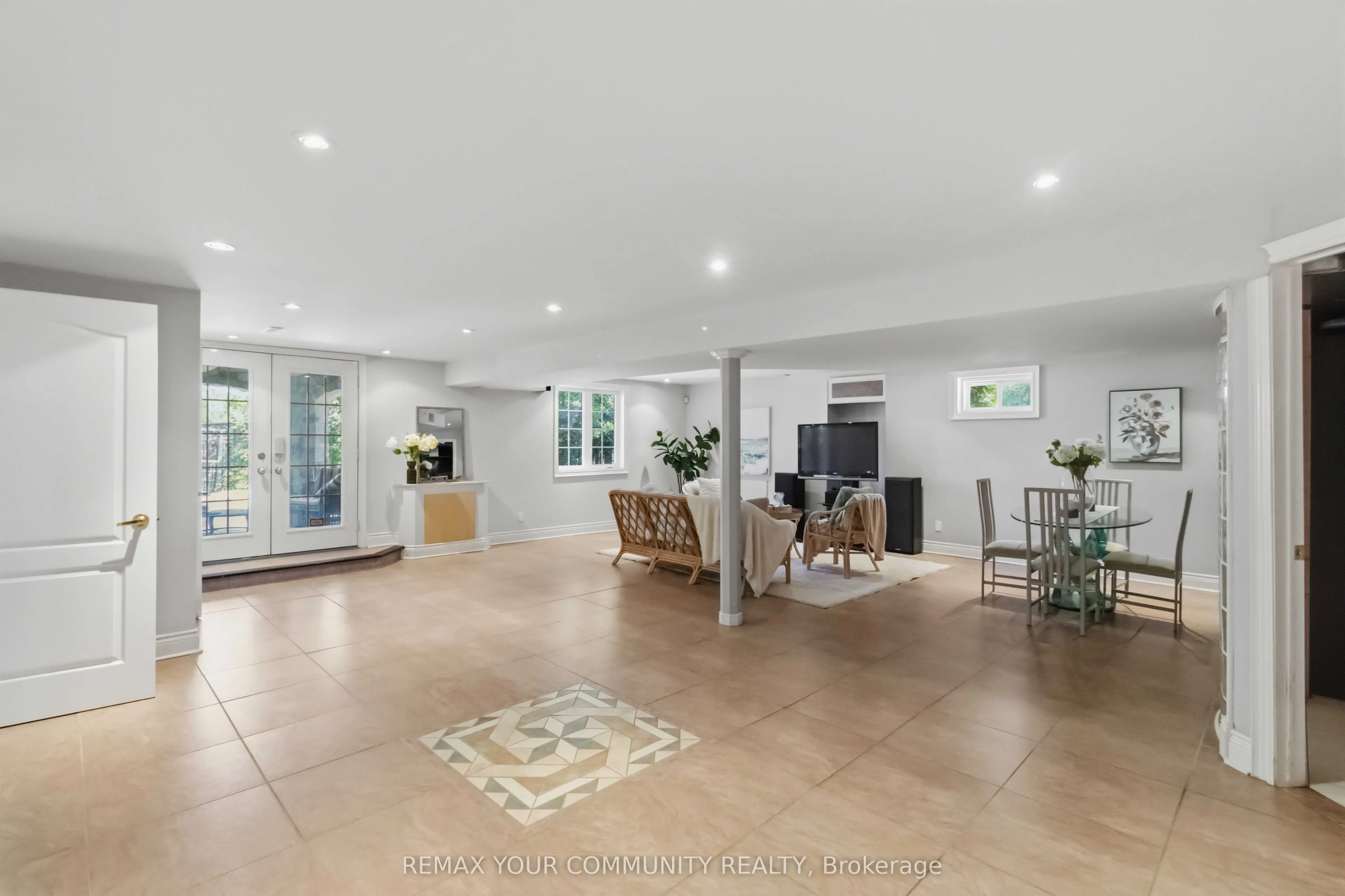 171 Langtry Place